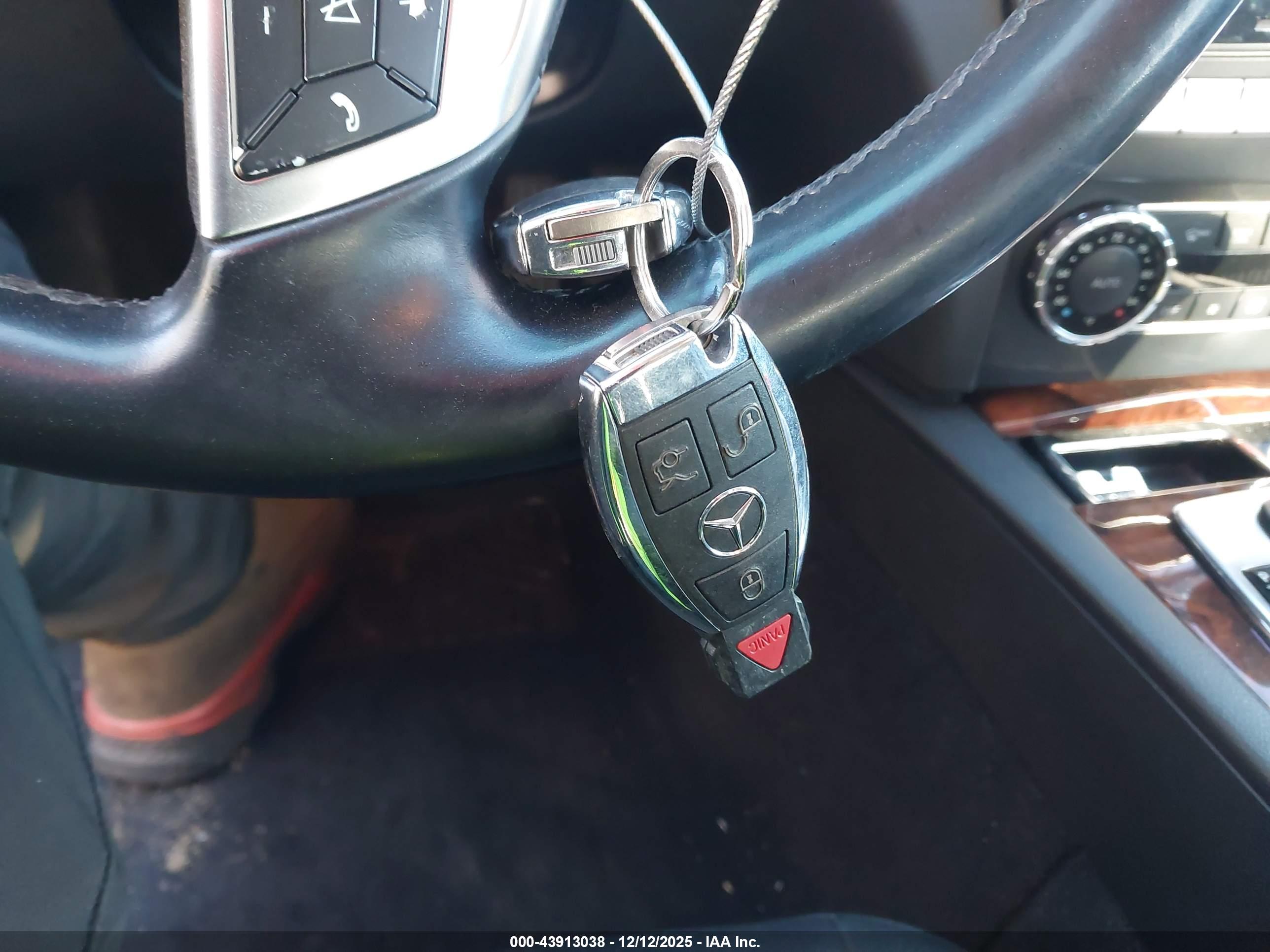 MERCEDES-BENZ C image 11