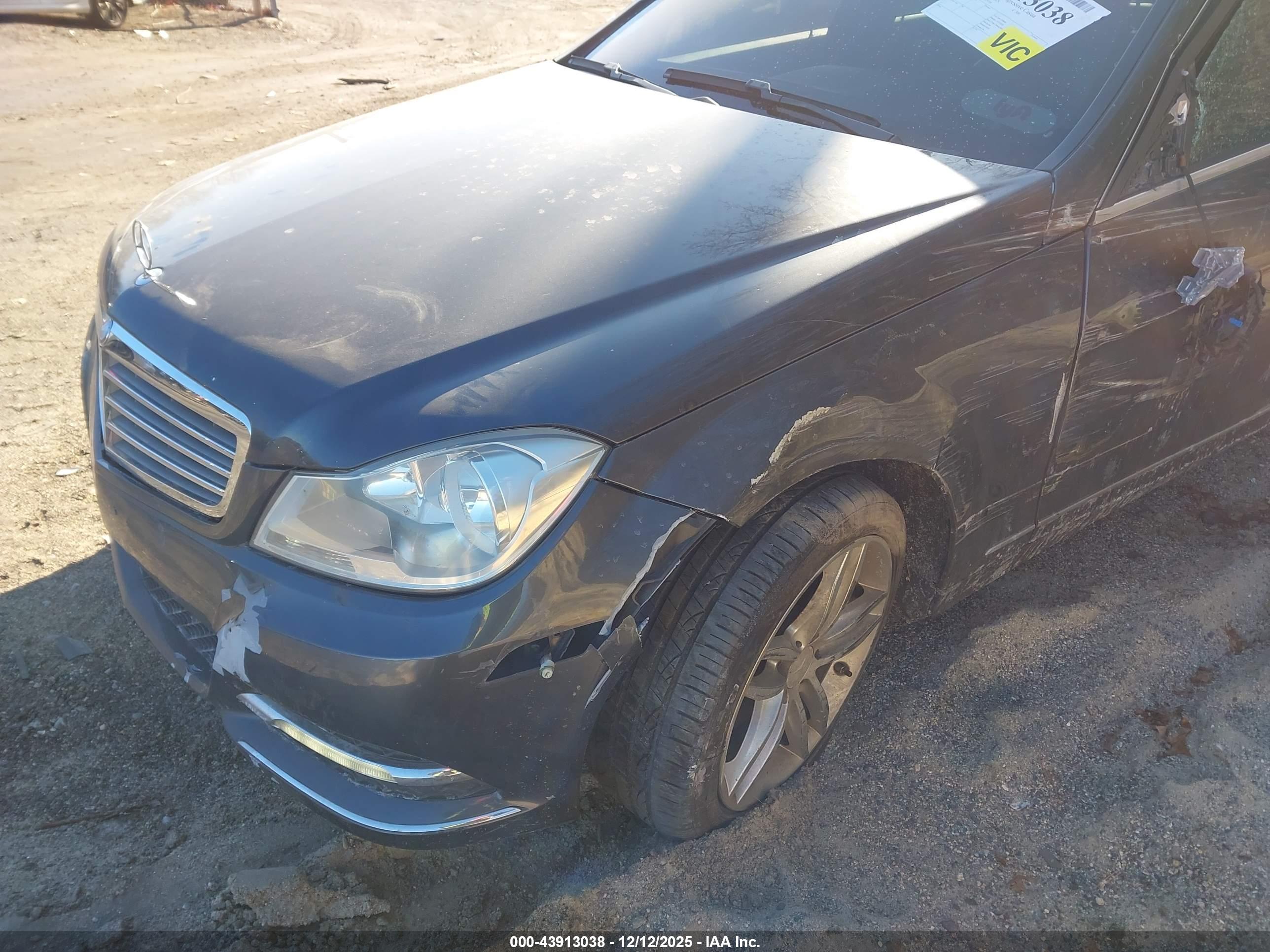 MERCEDES-BENZ C image 6
