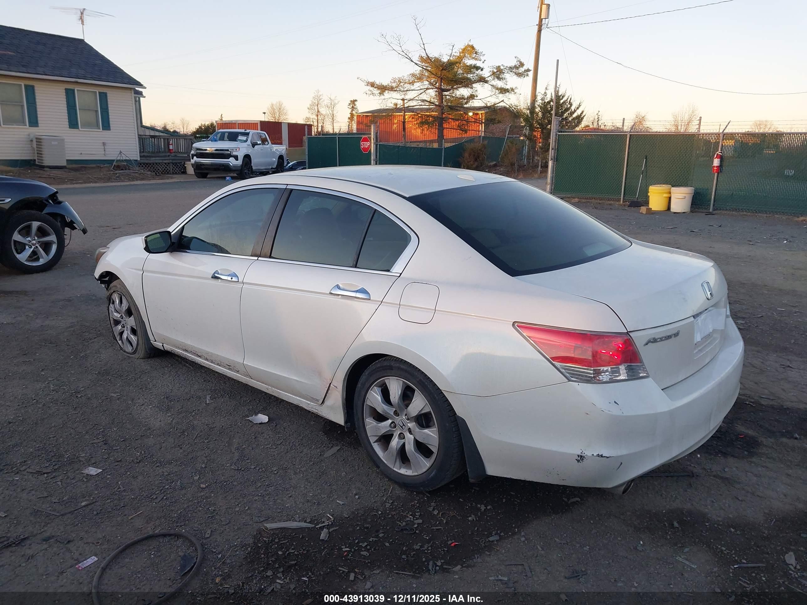 HONDA ACCORD image 3