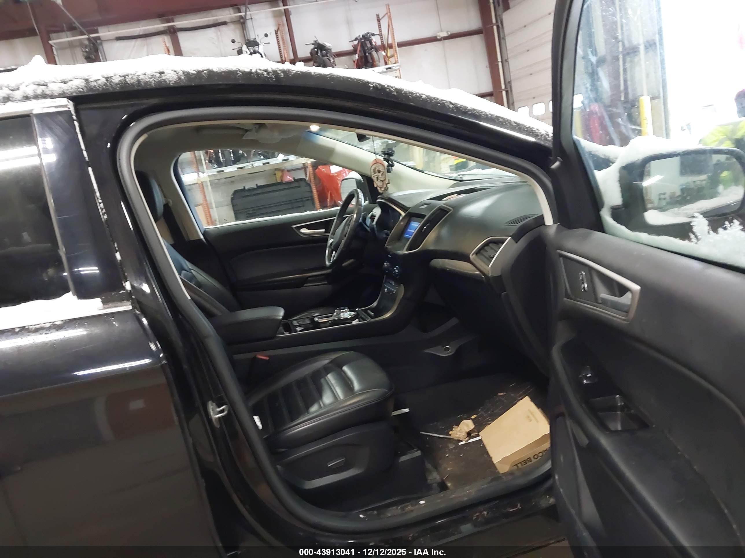 FORD EDGE image 5
