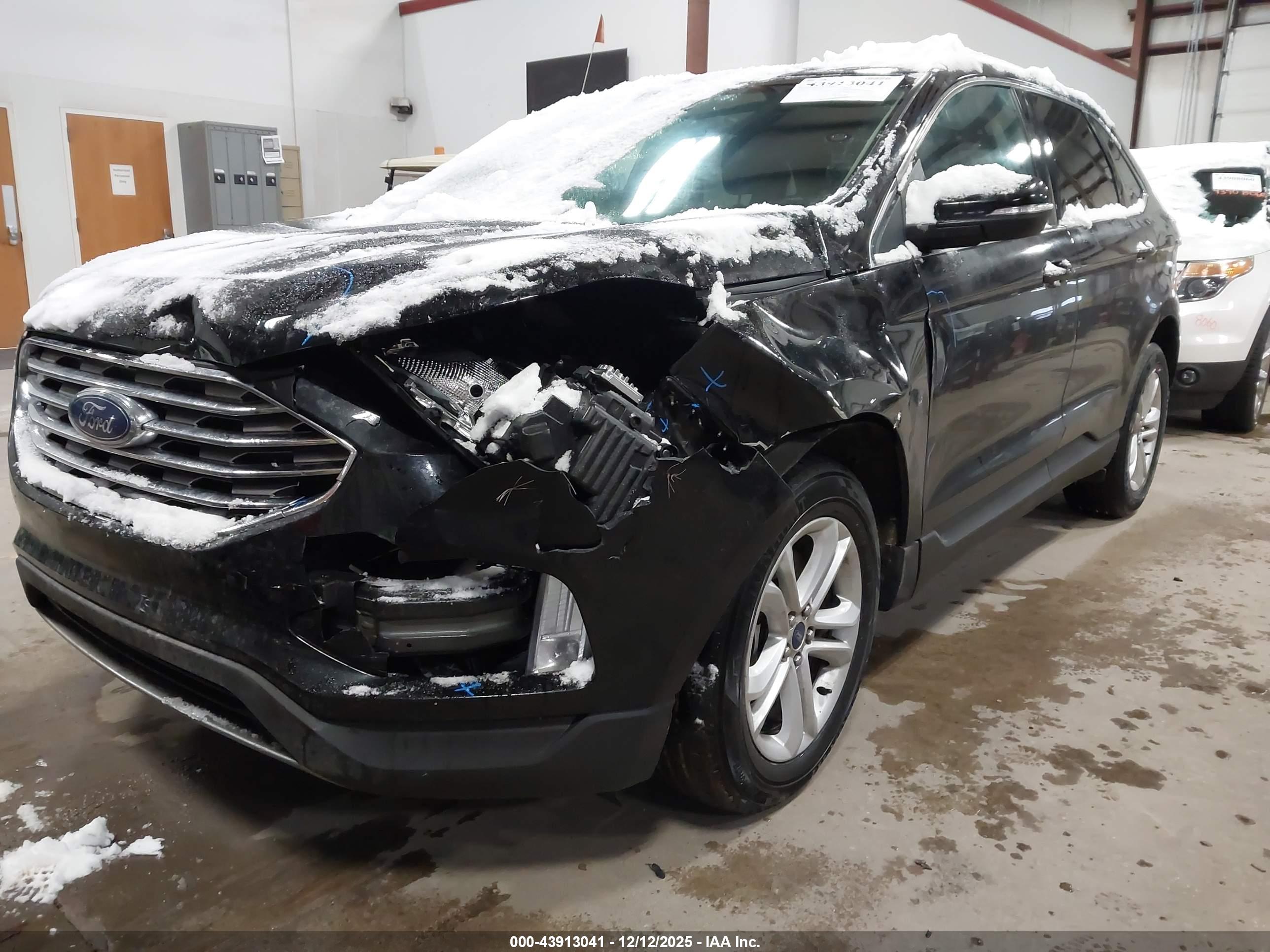 FORD EDGE image 6