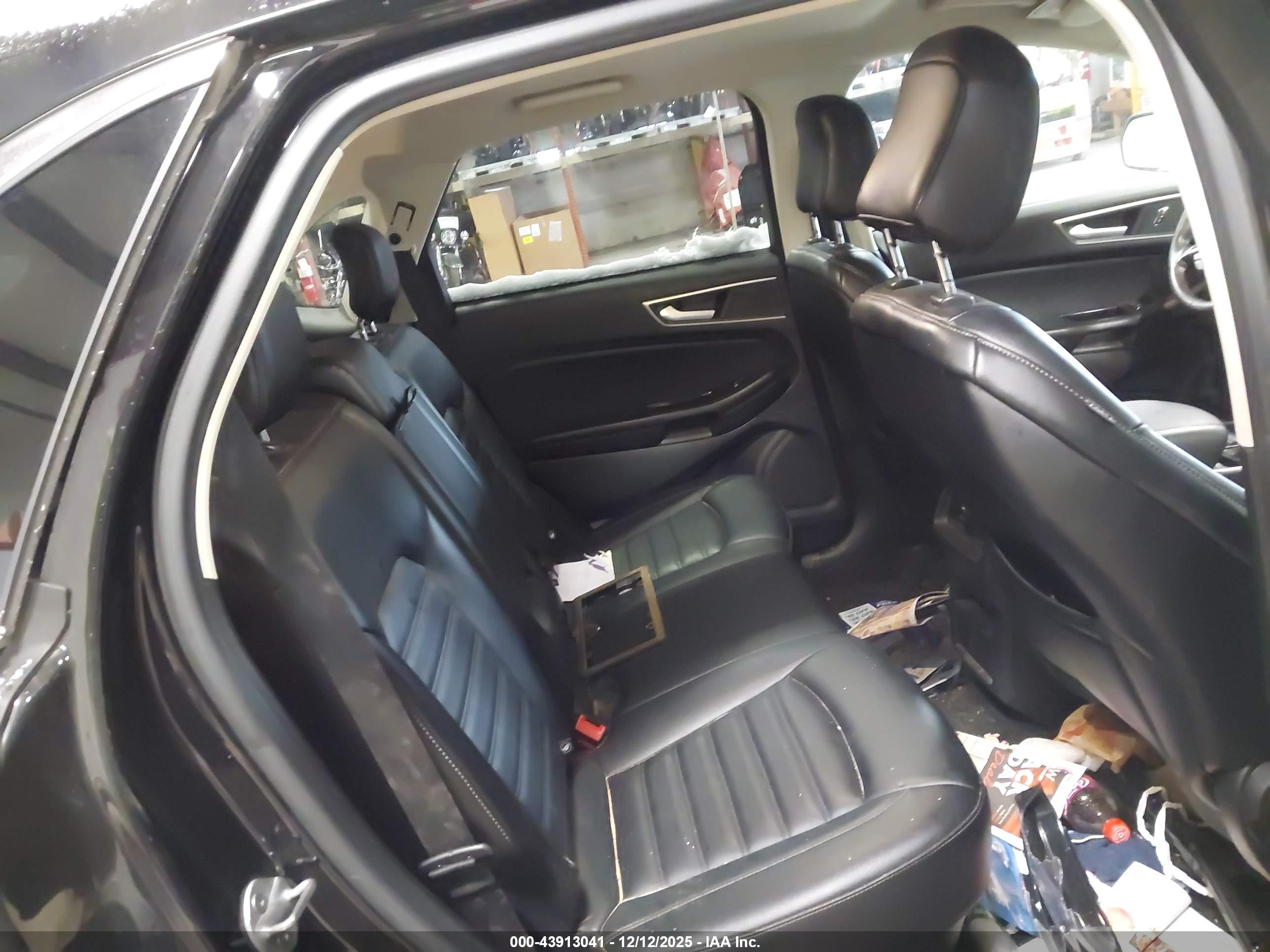 FORD EDGE image 8