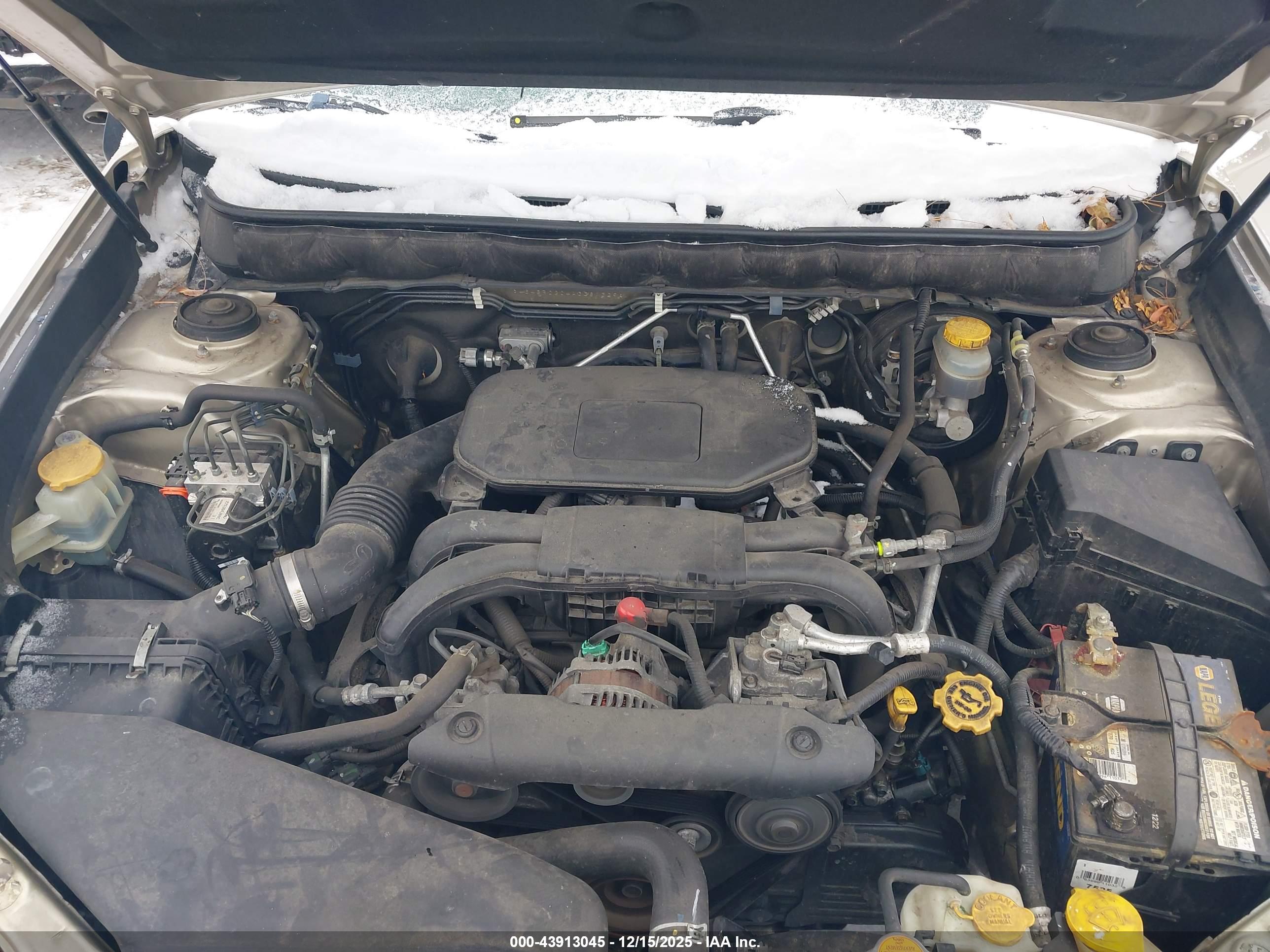 SUBARU OUTBACK image 10