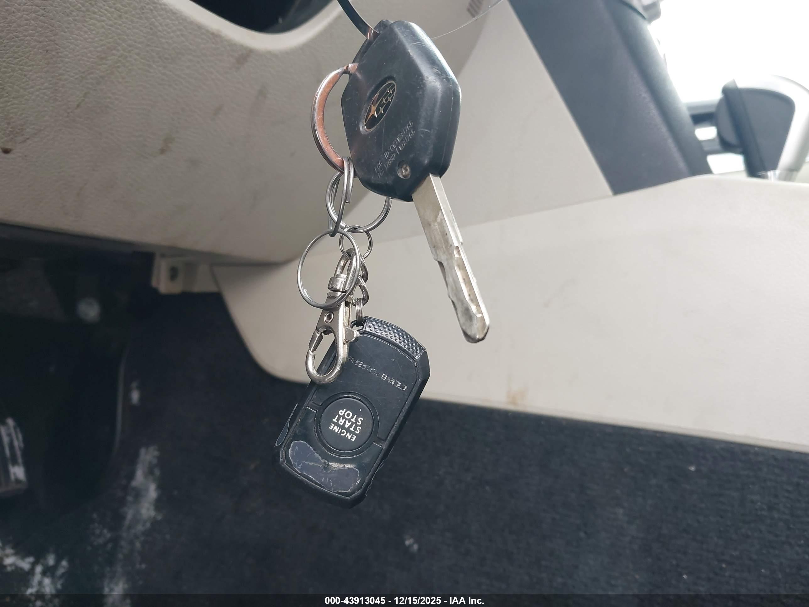 SUBARU OUTBACK image 11
