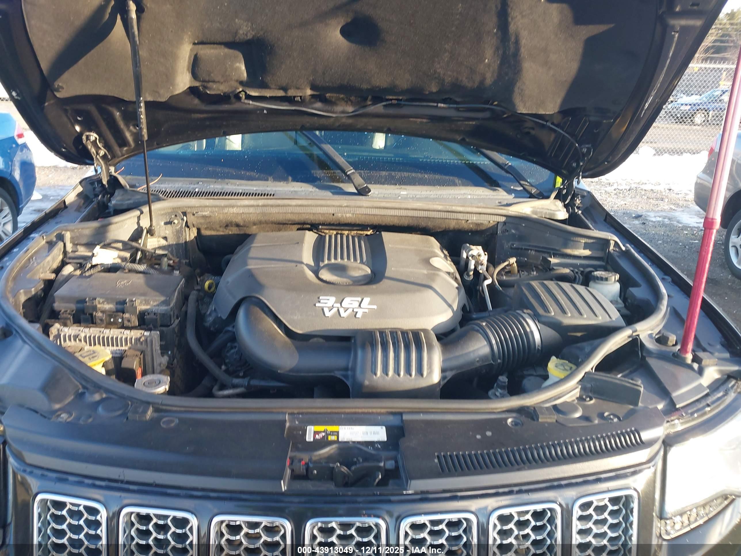 JEEP GRAND image 10