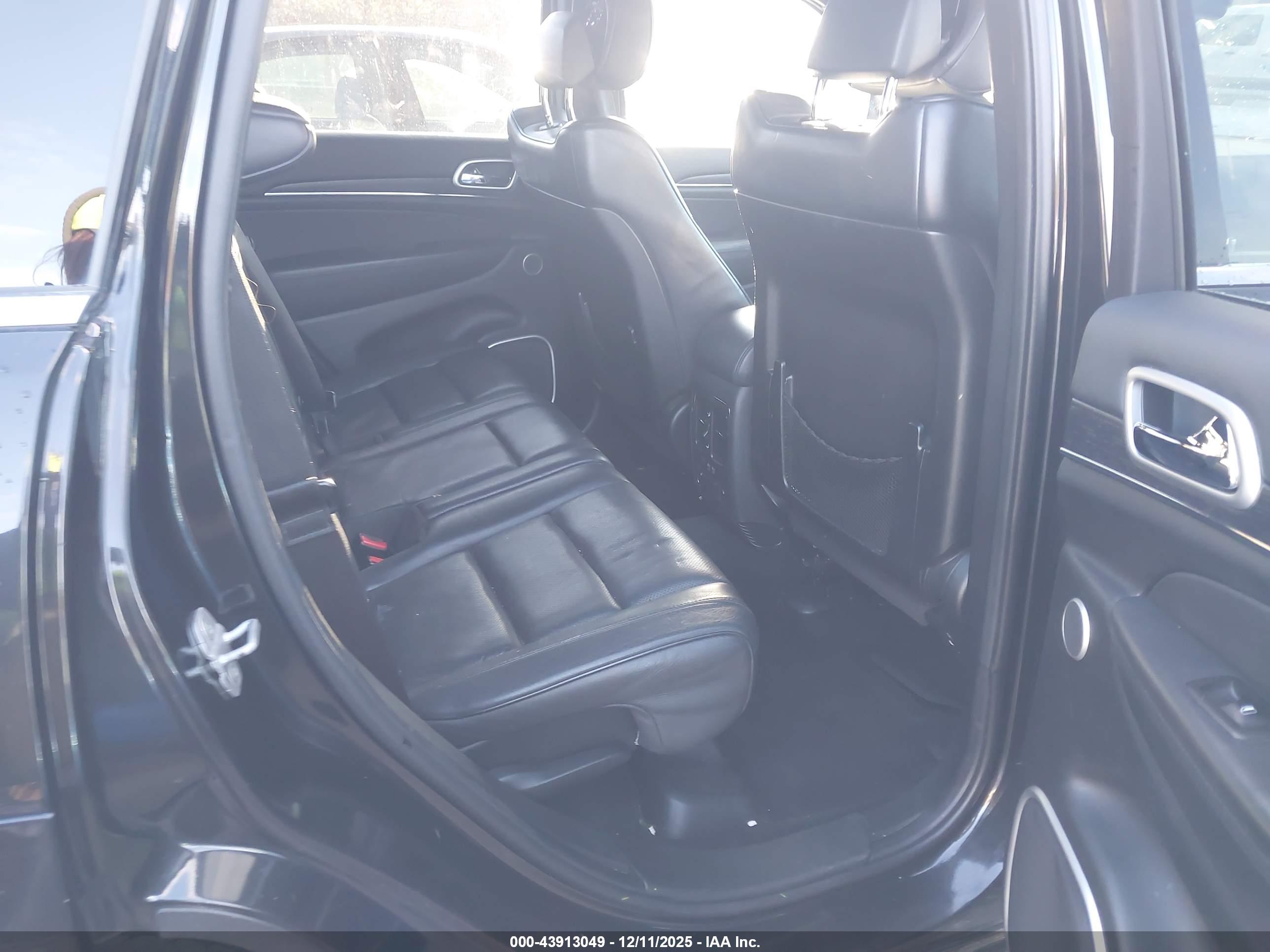 JEEP GRAND image 8