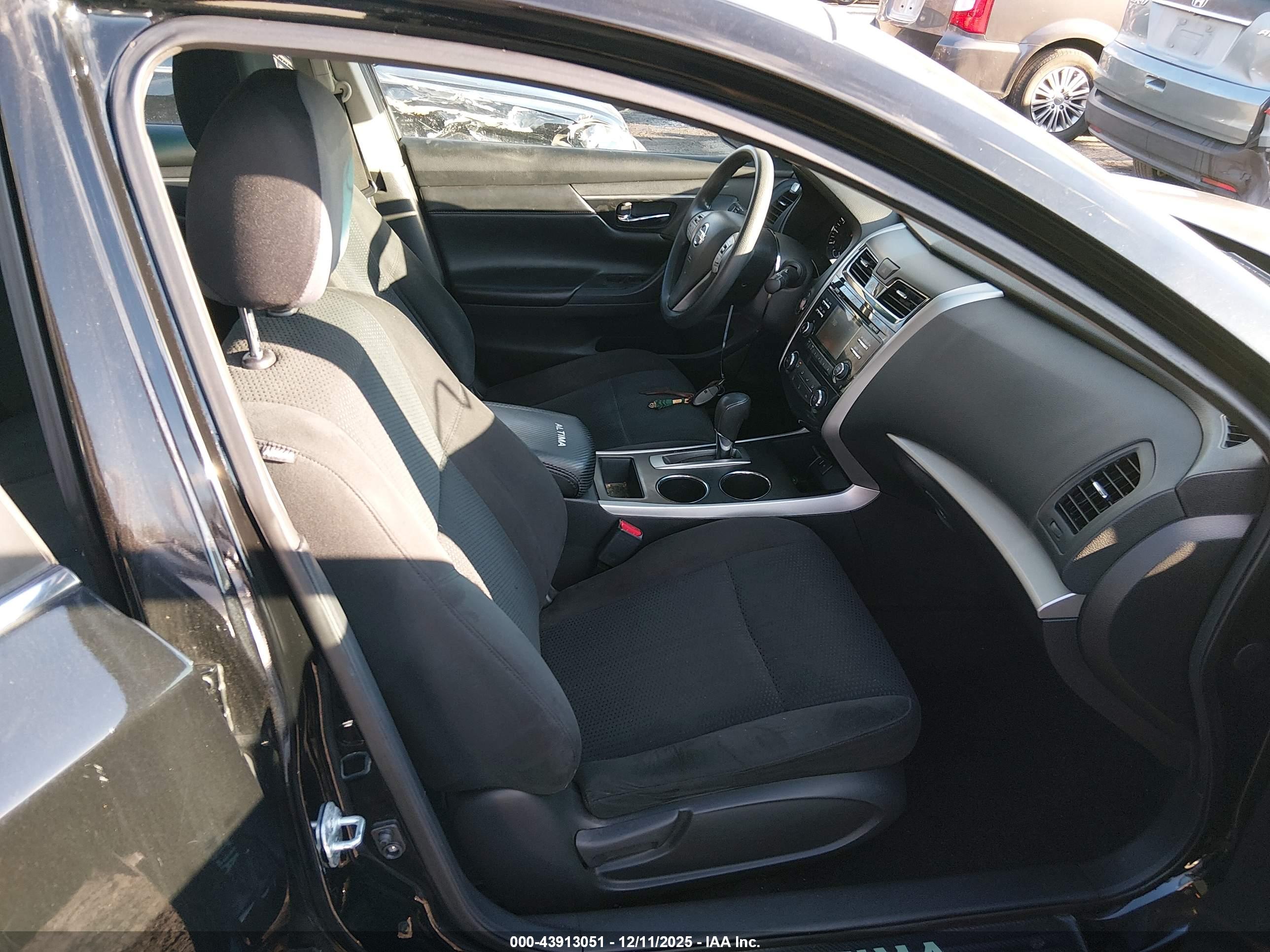 NISSAN ALTIMA image 5