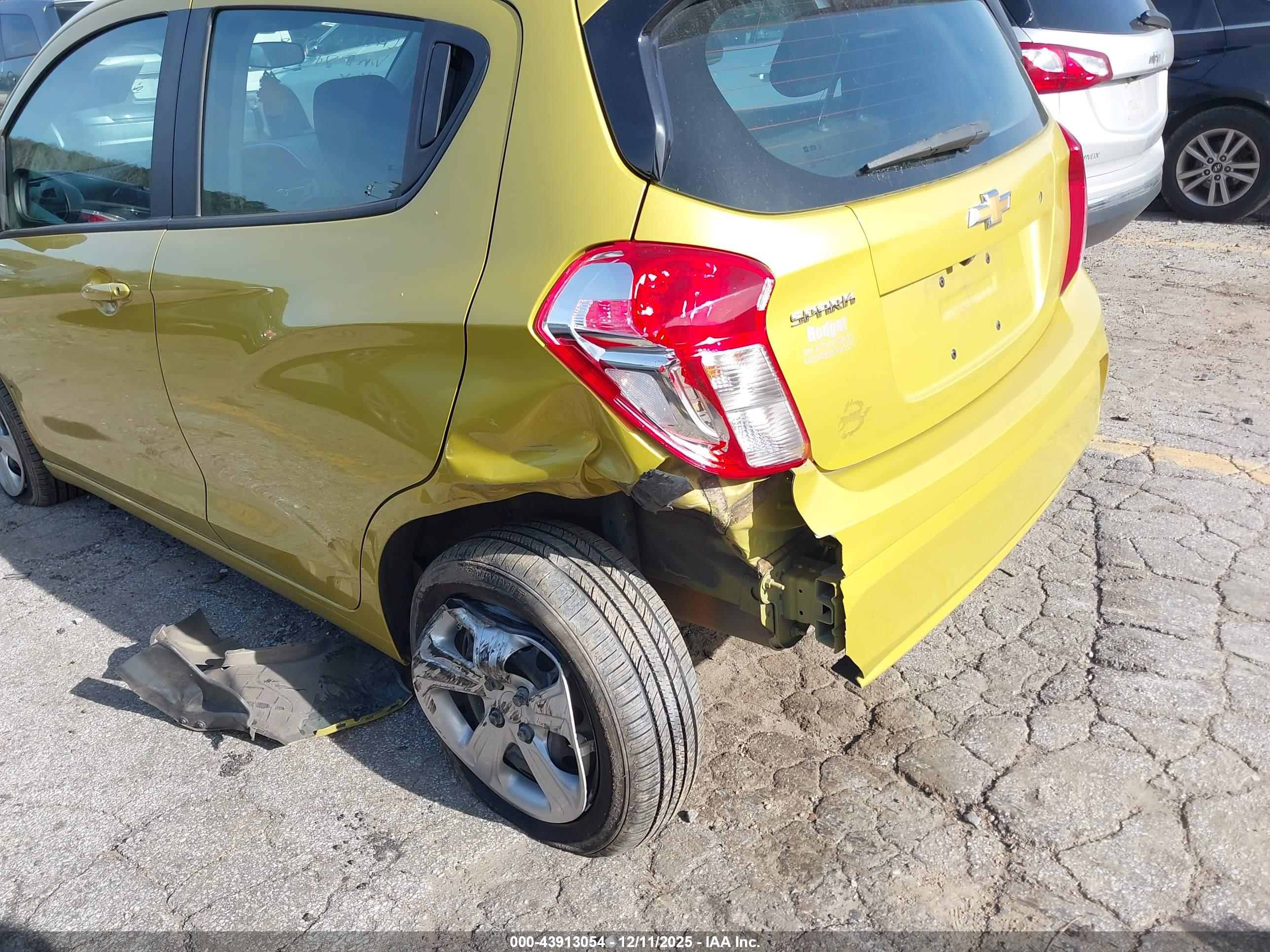CHEVROLET SPARK image 6