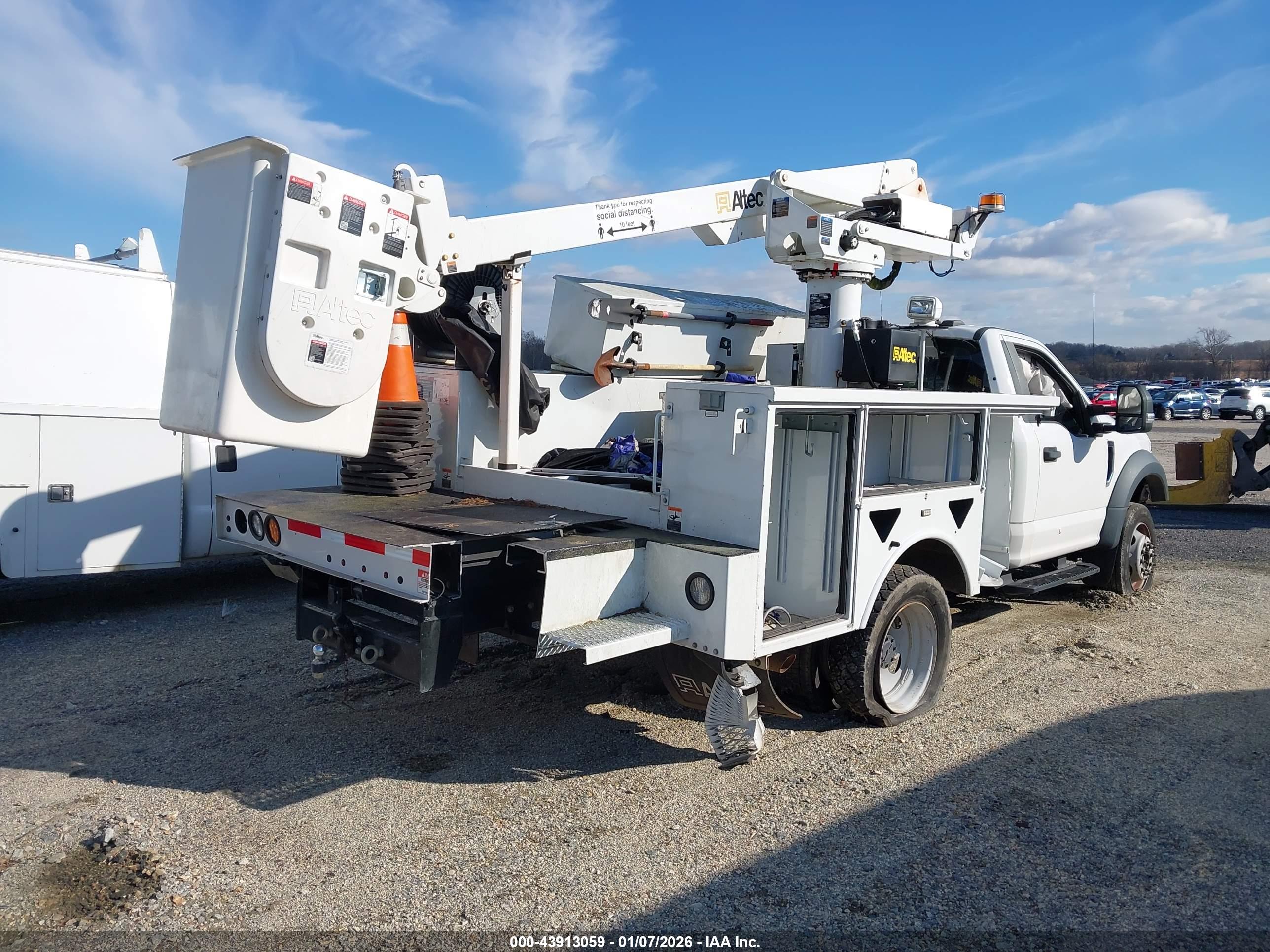 FORD F-450 image 4