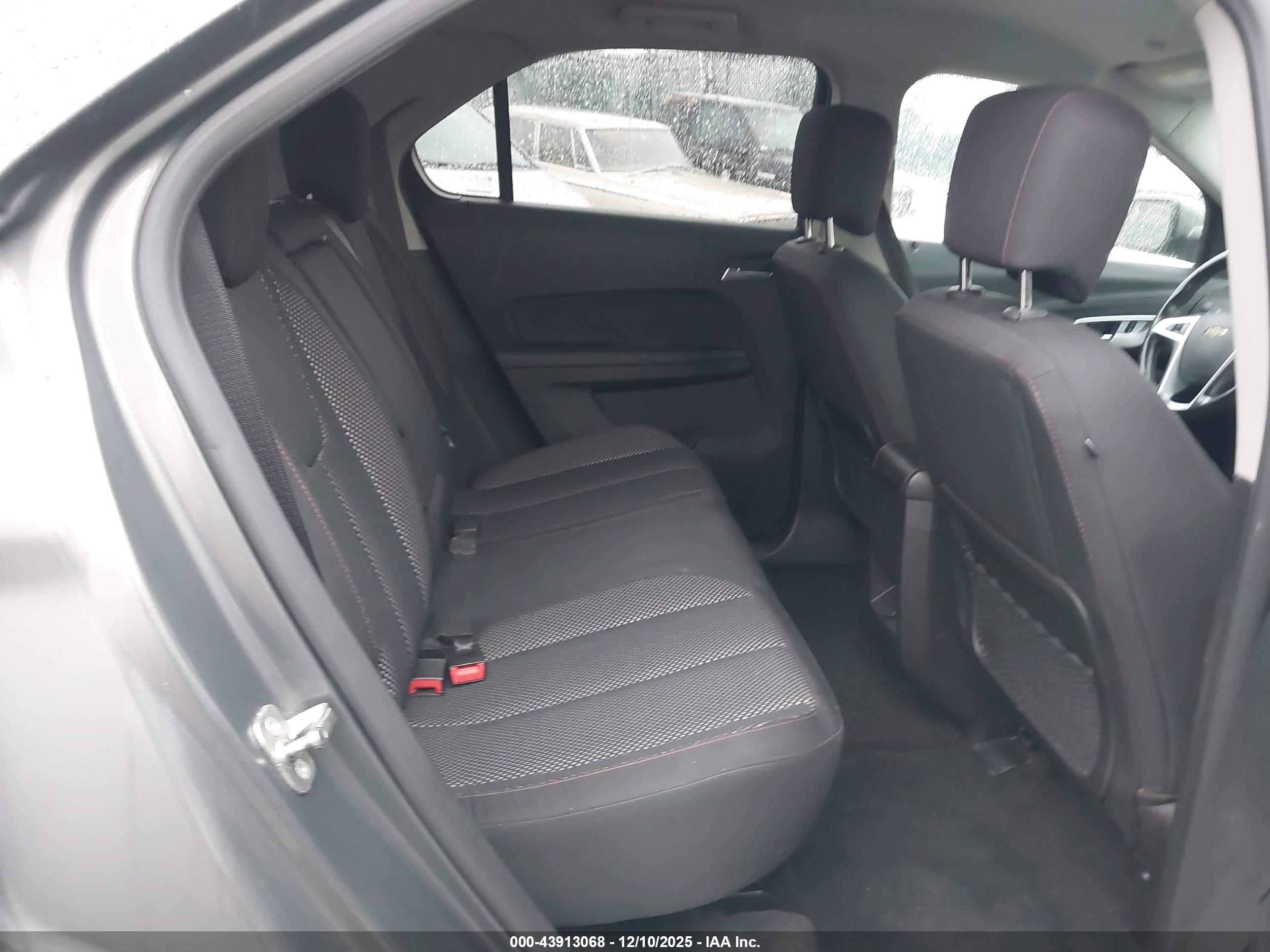 CHEVROLET EQUINOX image 8