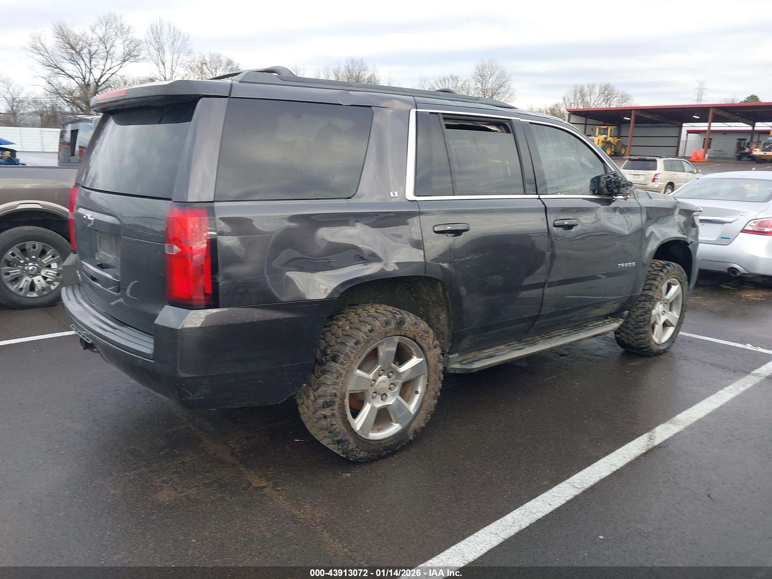 CHEVROLET TAHOE image 4