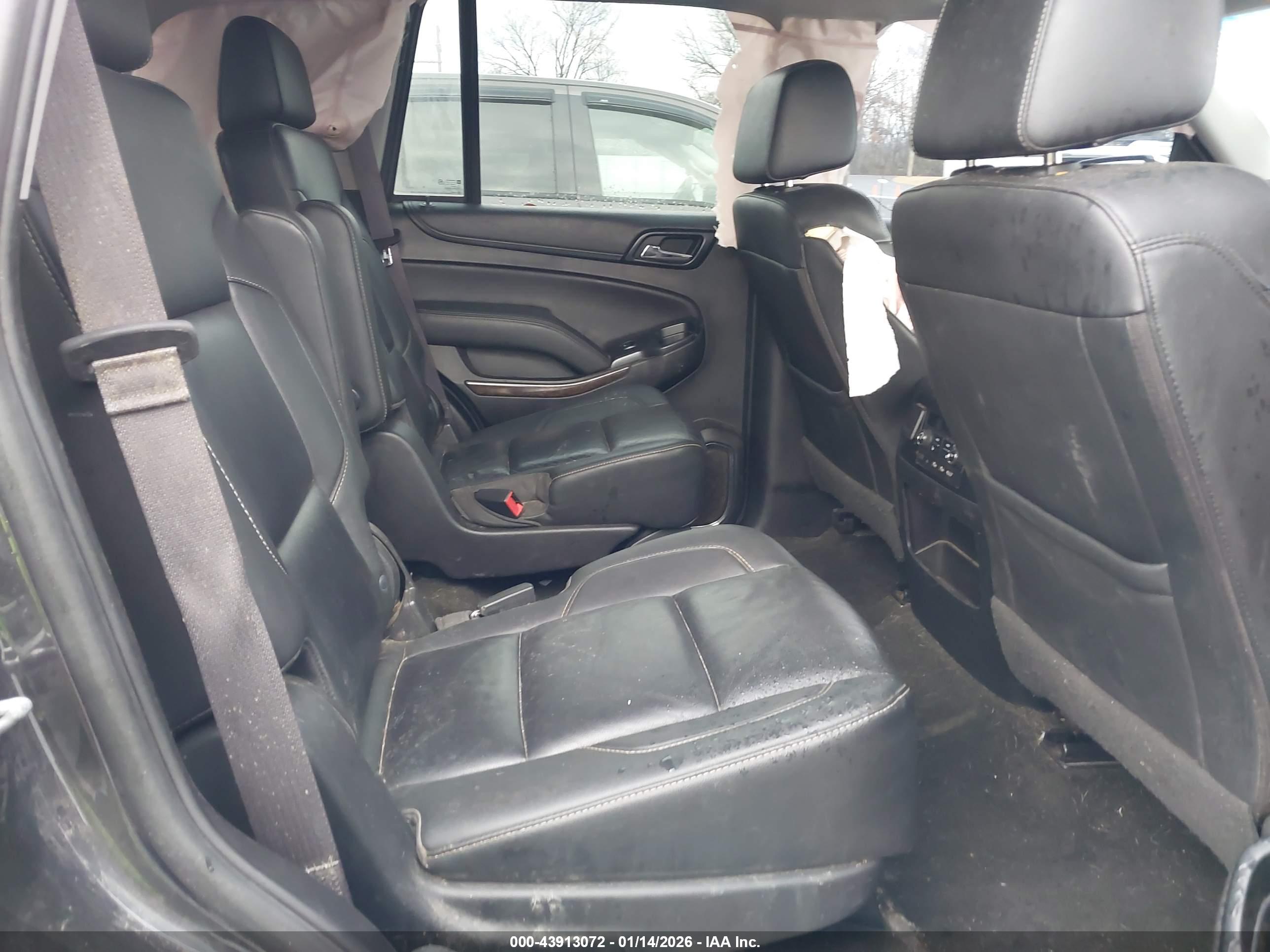 CHEVROLET TAHOE image 8