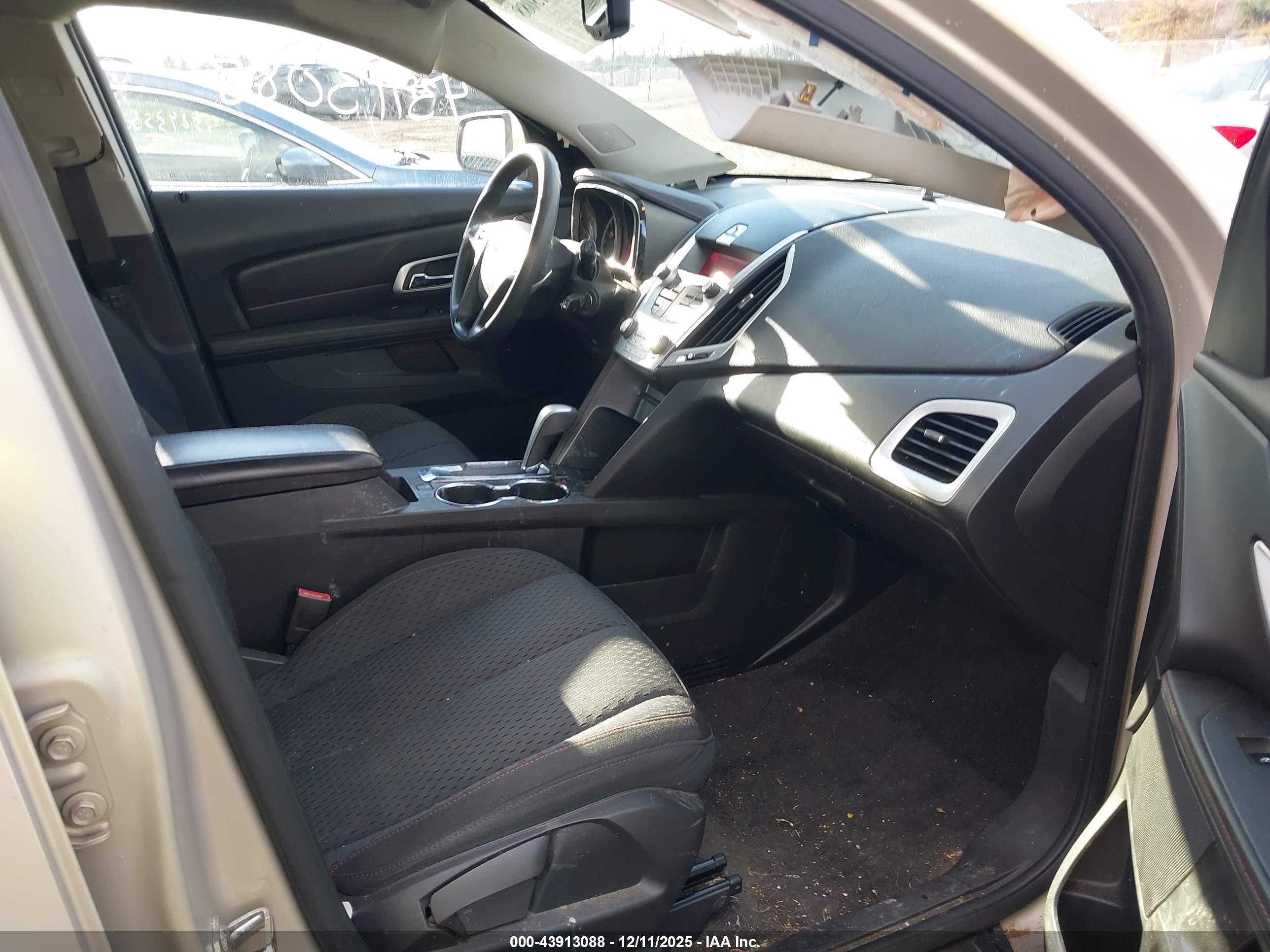 GMC TERRAIN image 5