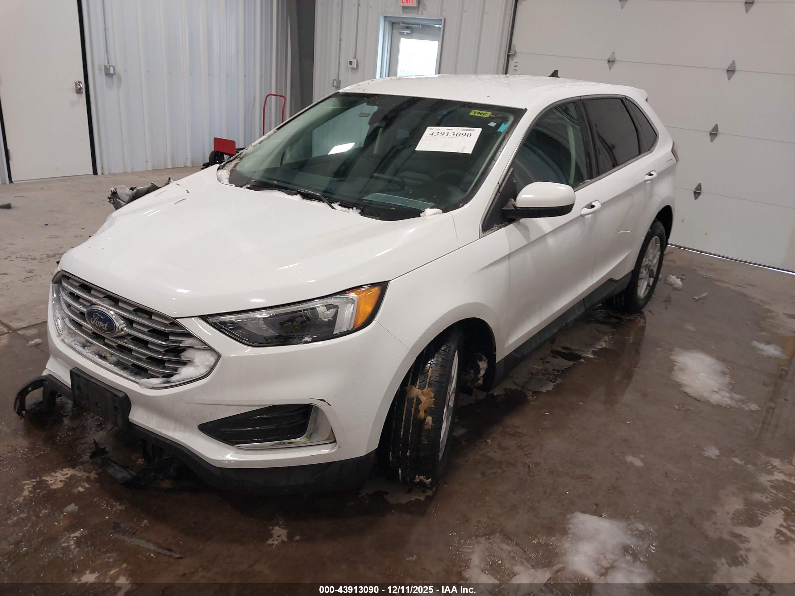 FORD EDGE image 2