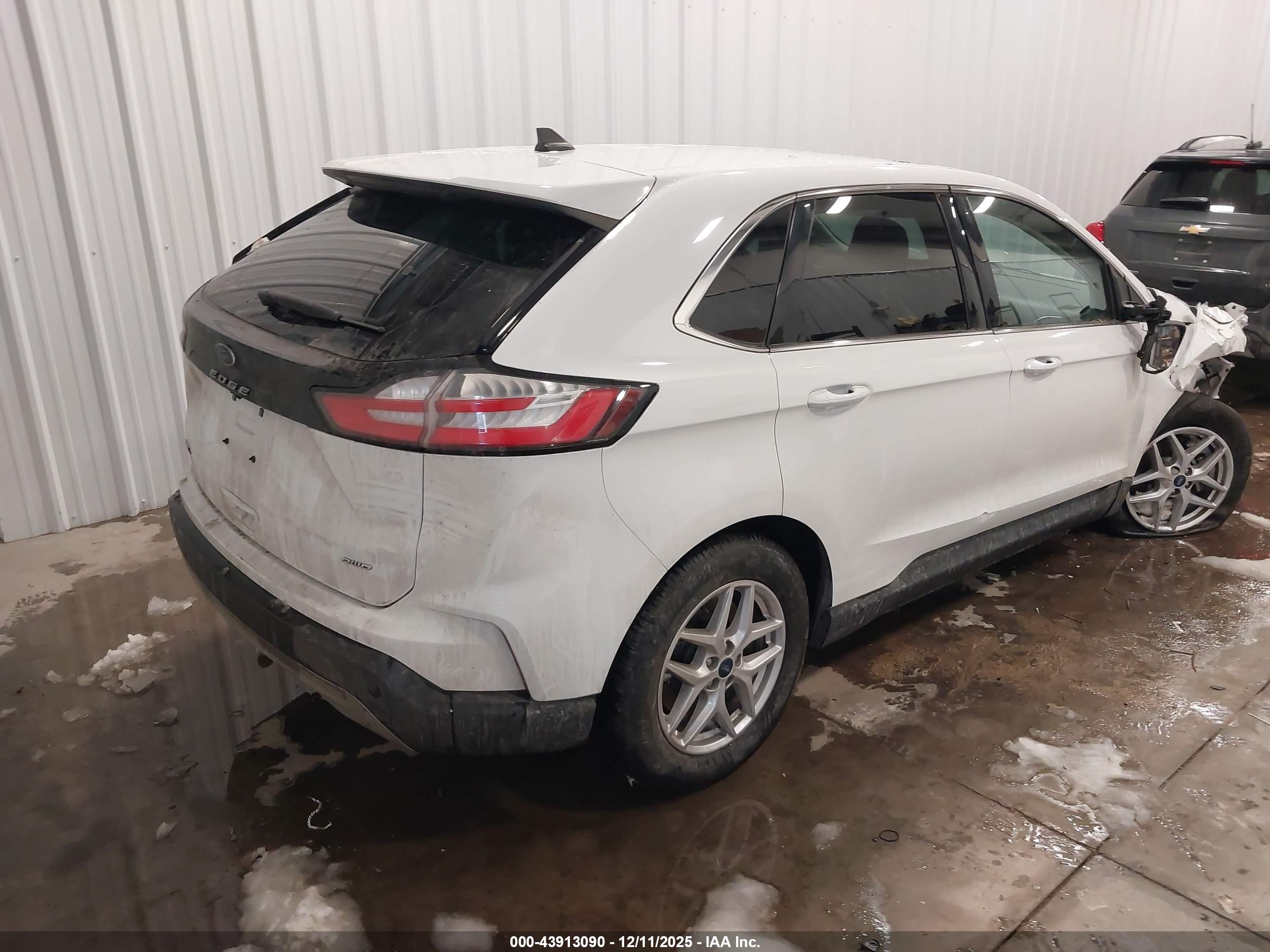 FORD EDGE image 4