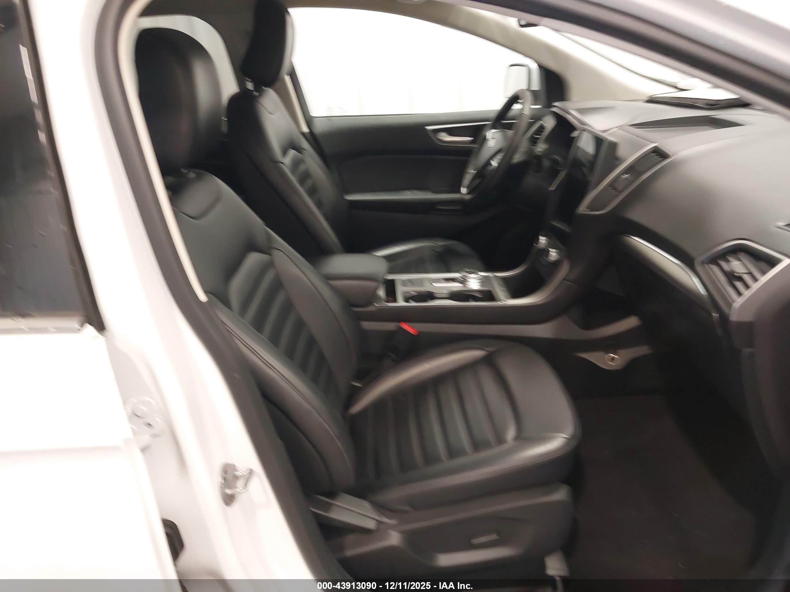 FORD EDGE image 5