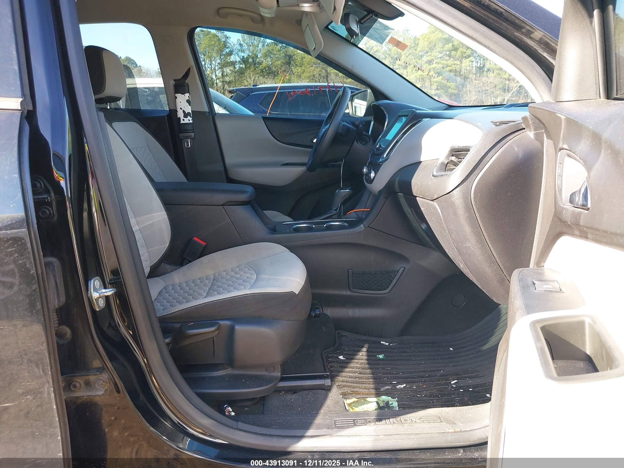 CHEVROLET EQUINOX image 5
