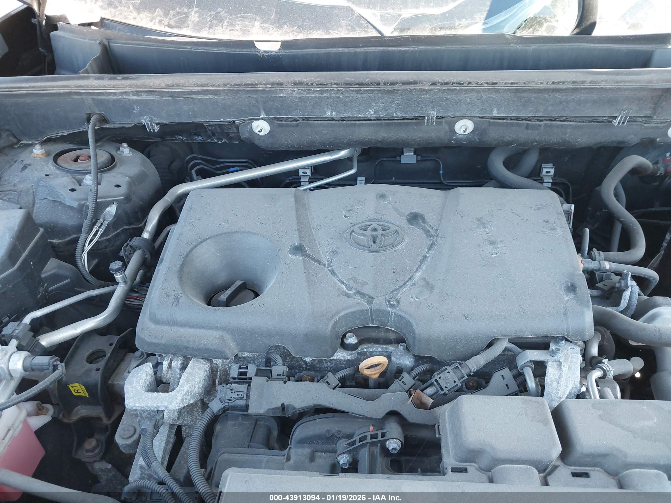 TOYOTA RAV4 image 10
