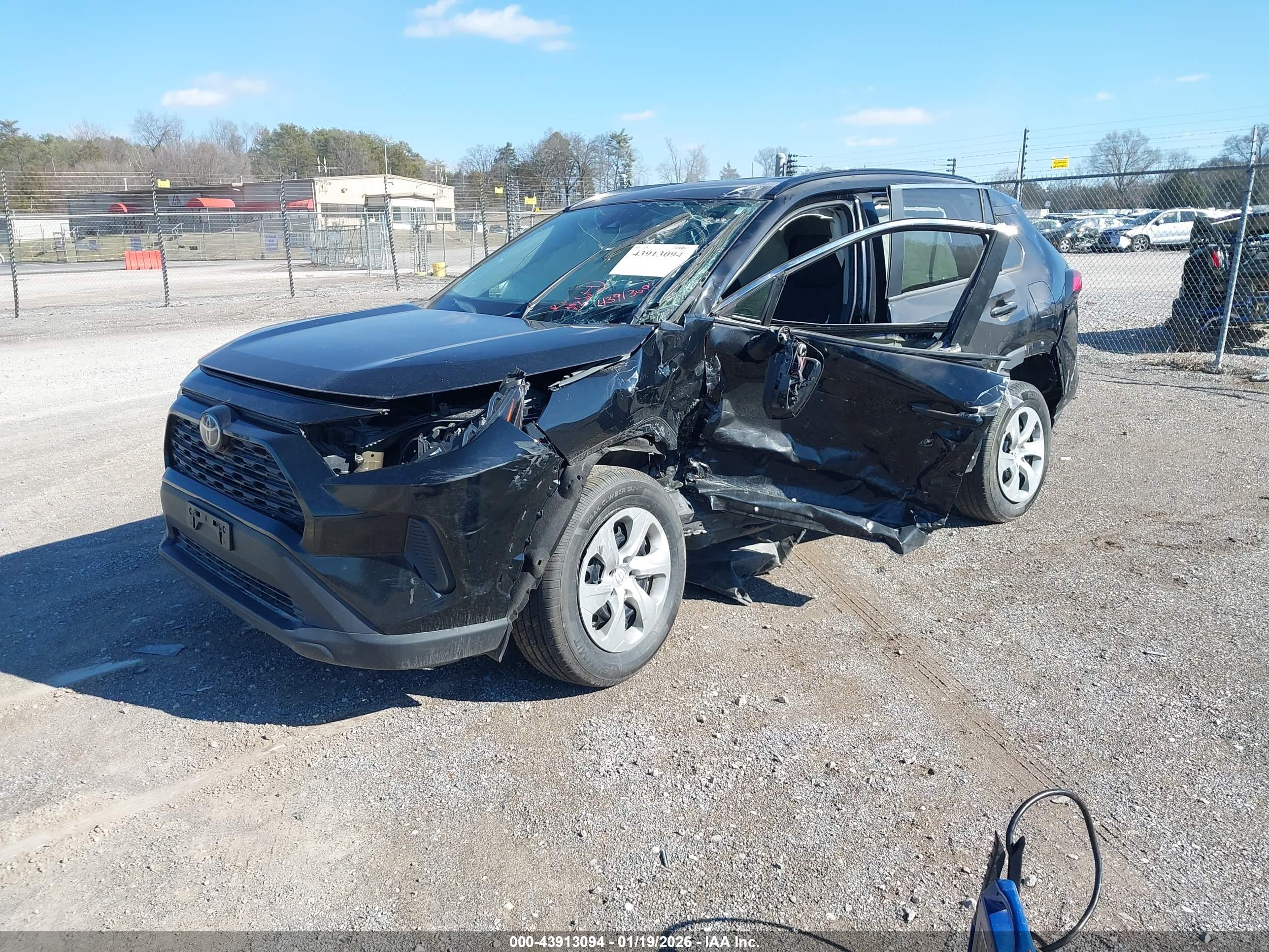 TOYOTA RAV4 image 2