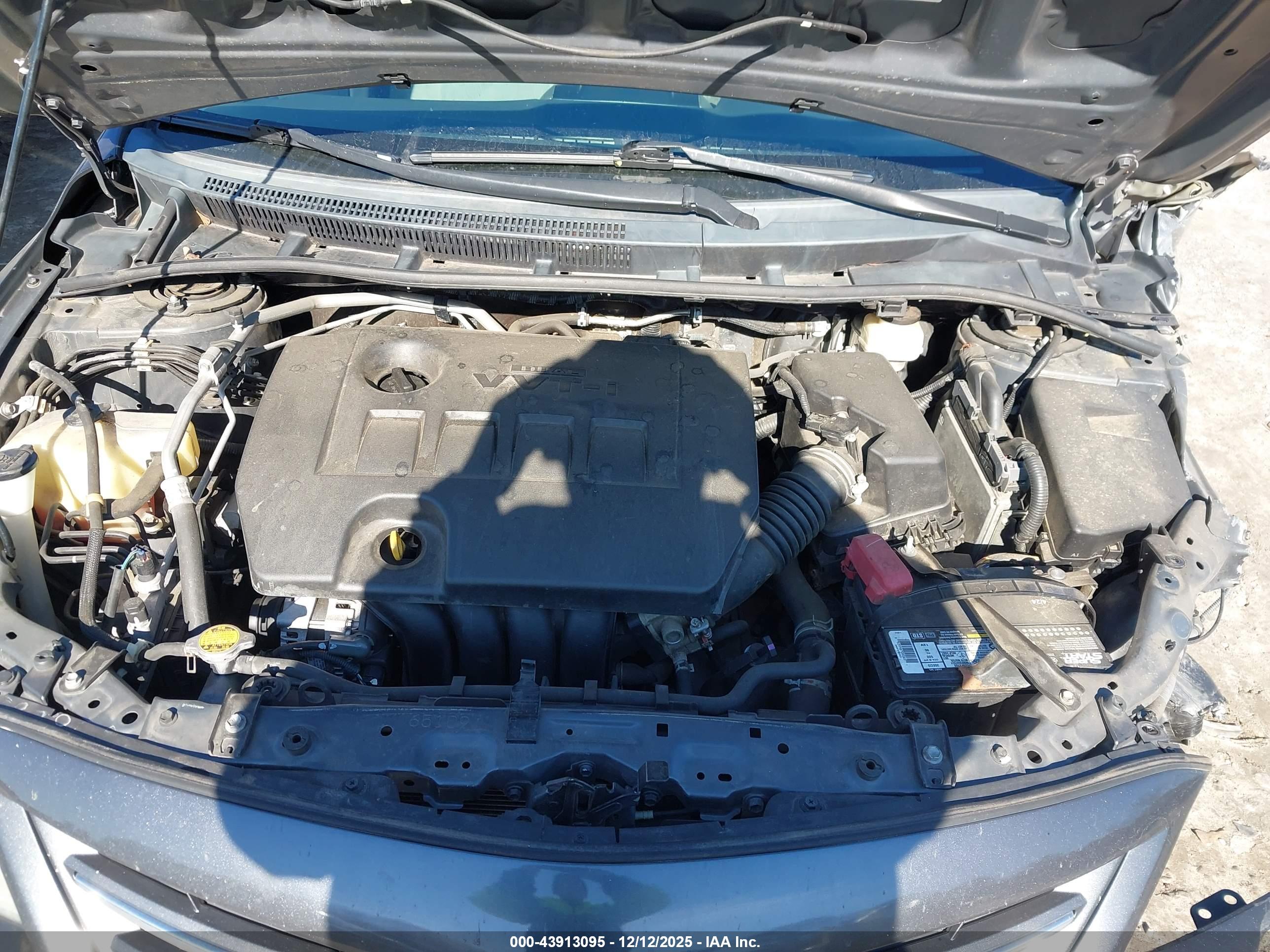 TOYOTA COROLLA image 10