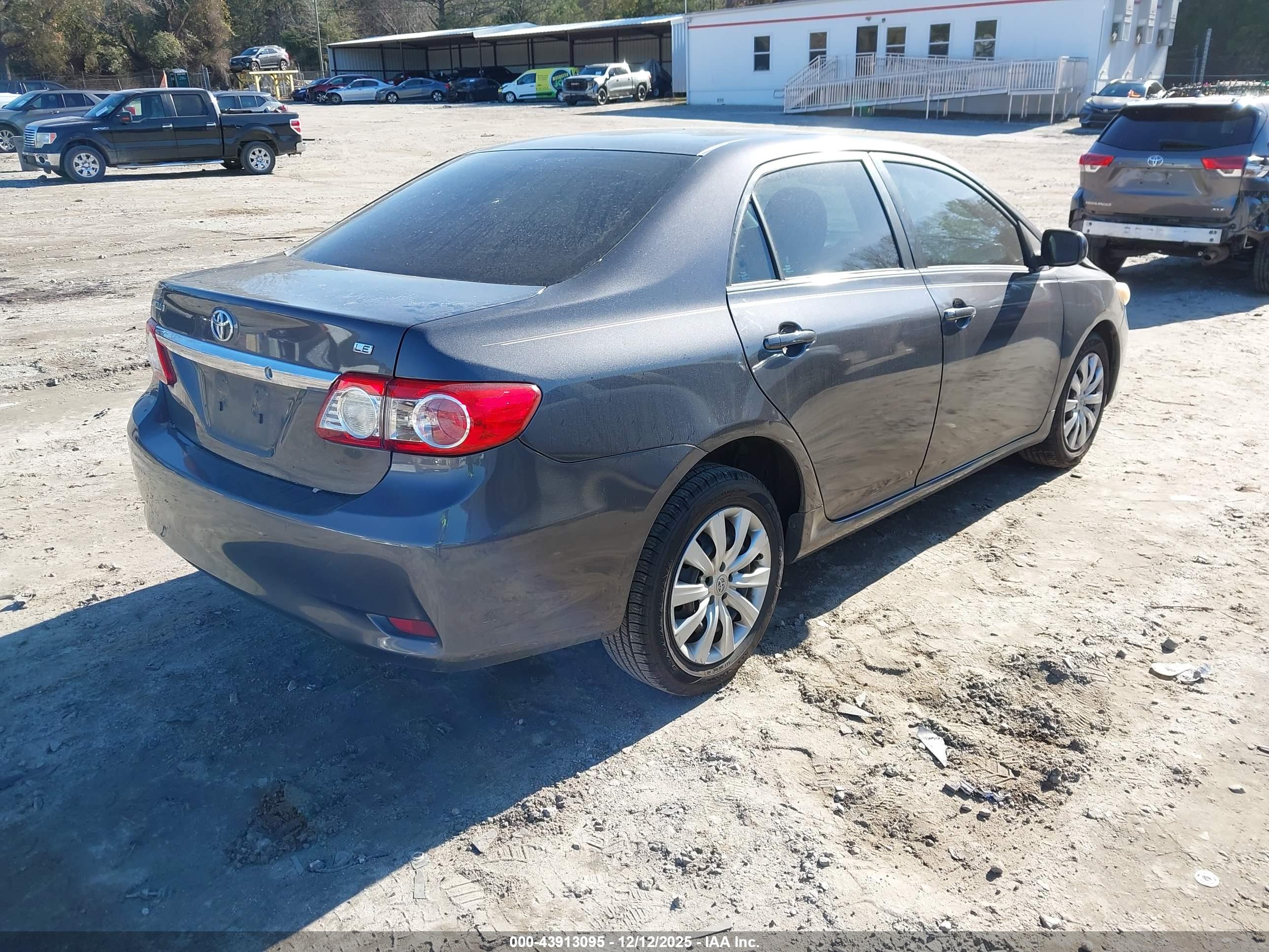 TOYOTA COROLLA image 4