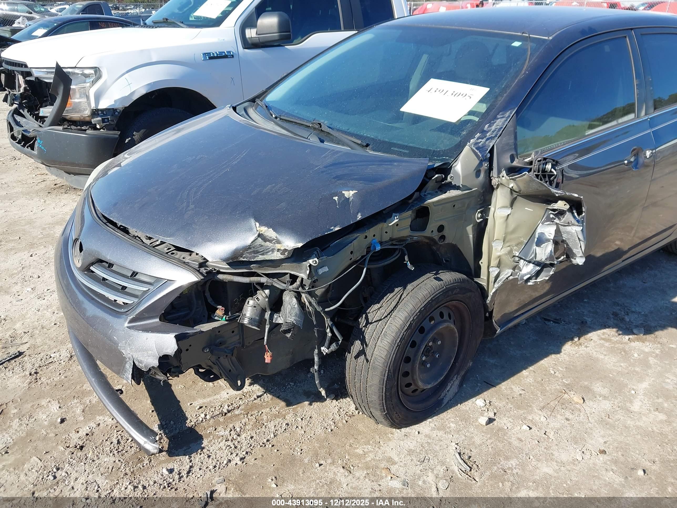 TOYOTA COROLLA image 6