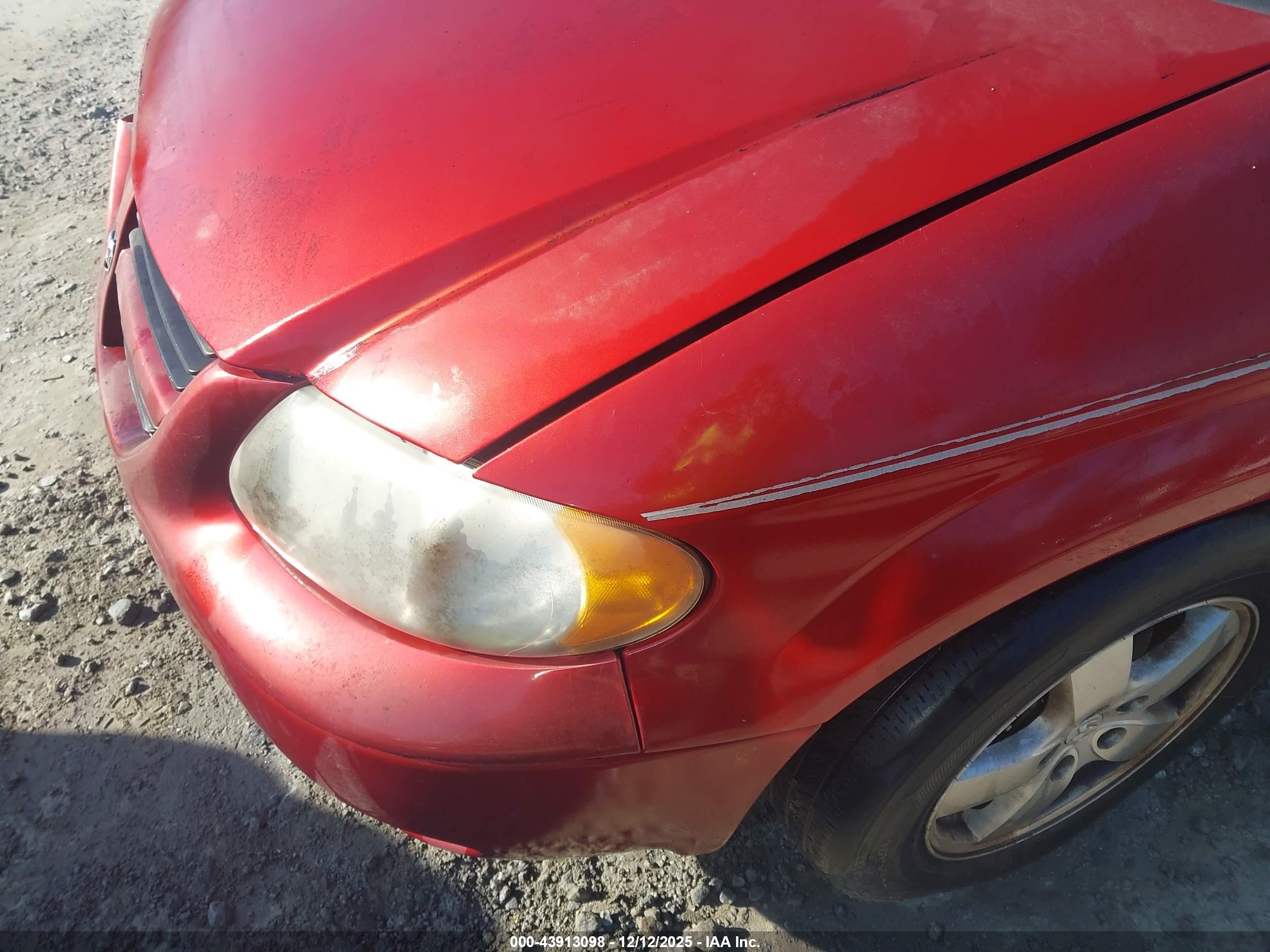 DODGE CARAVAN image 10