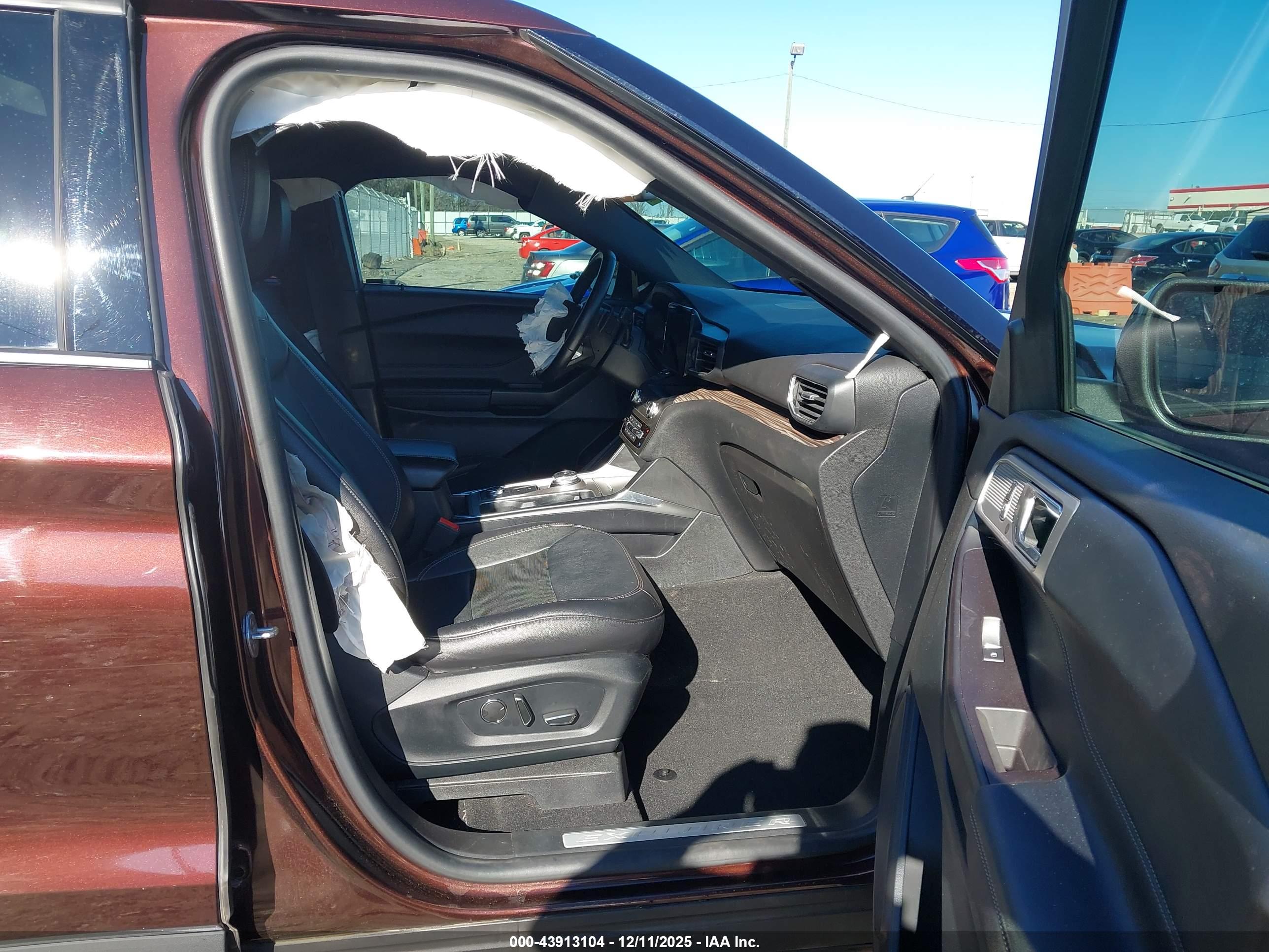 FORD EXPLORER image 5