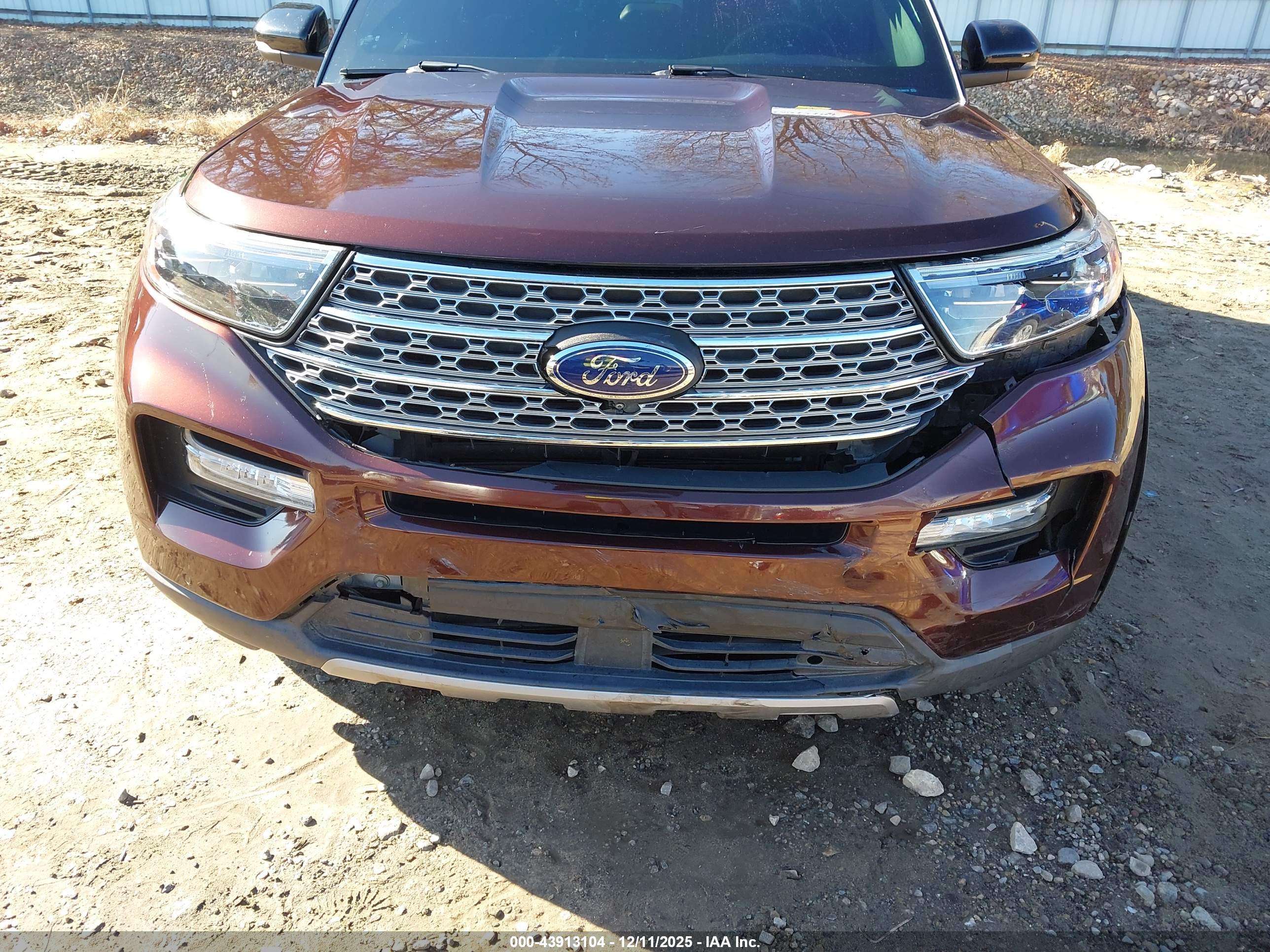 FORD EXPLORER image 6