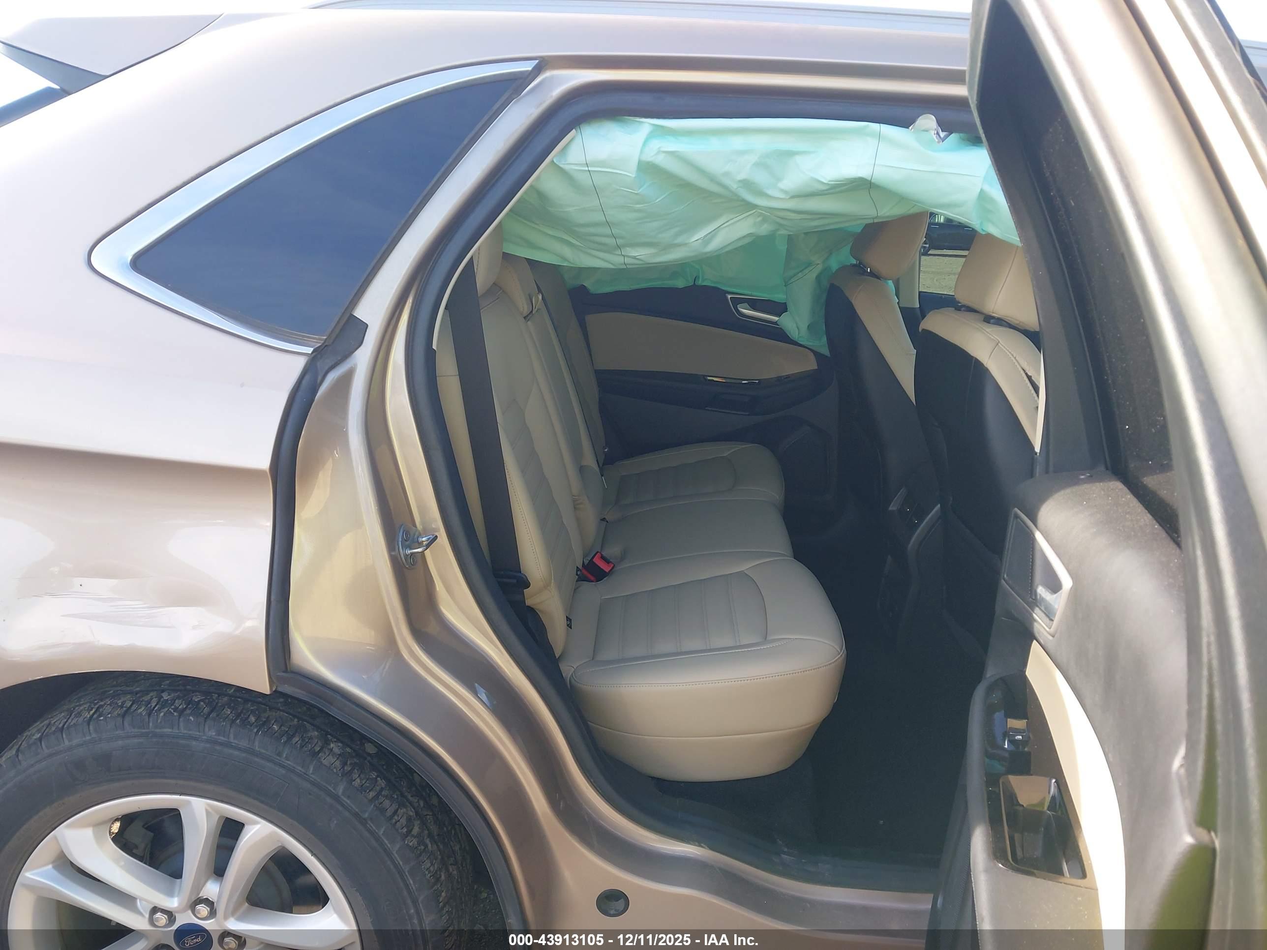 FORD EDGE image 8