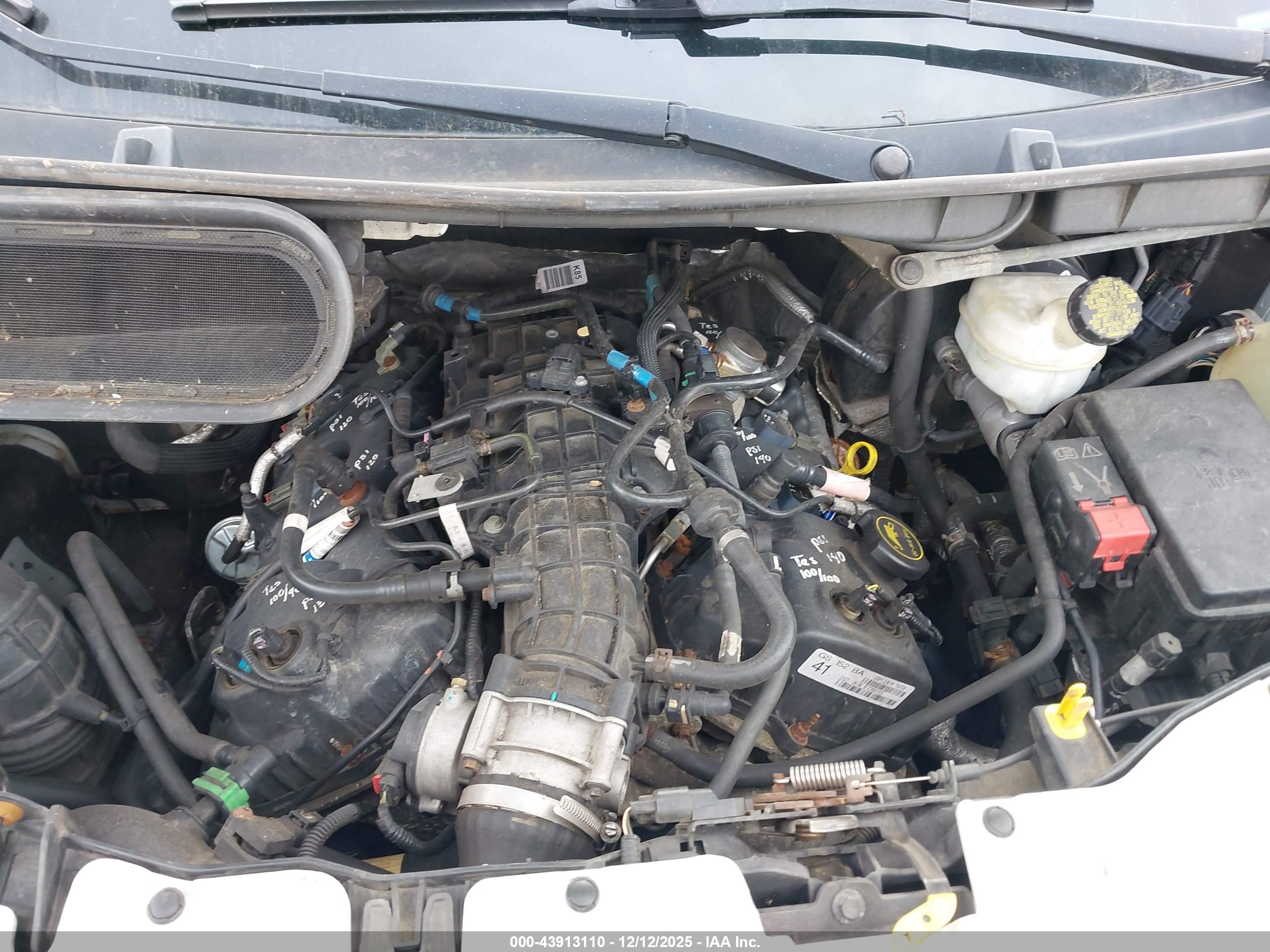 FORD TRANSIT-150 image 10
