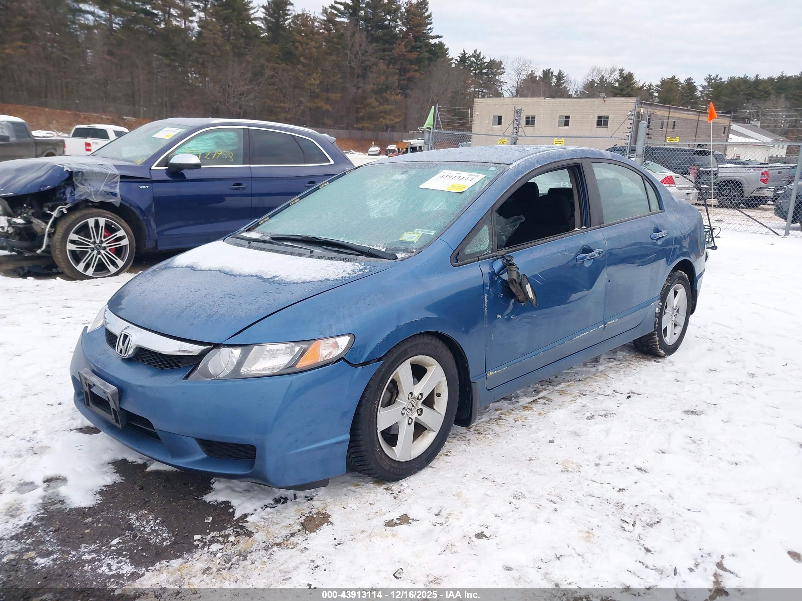 HONDA CIVIC image 2