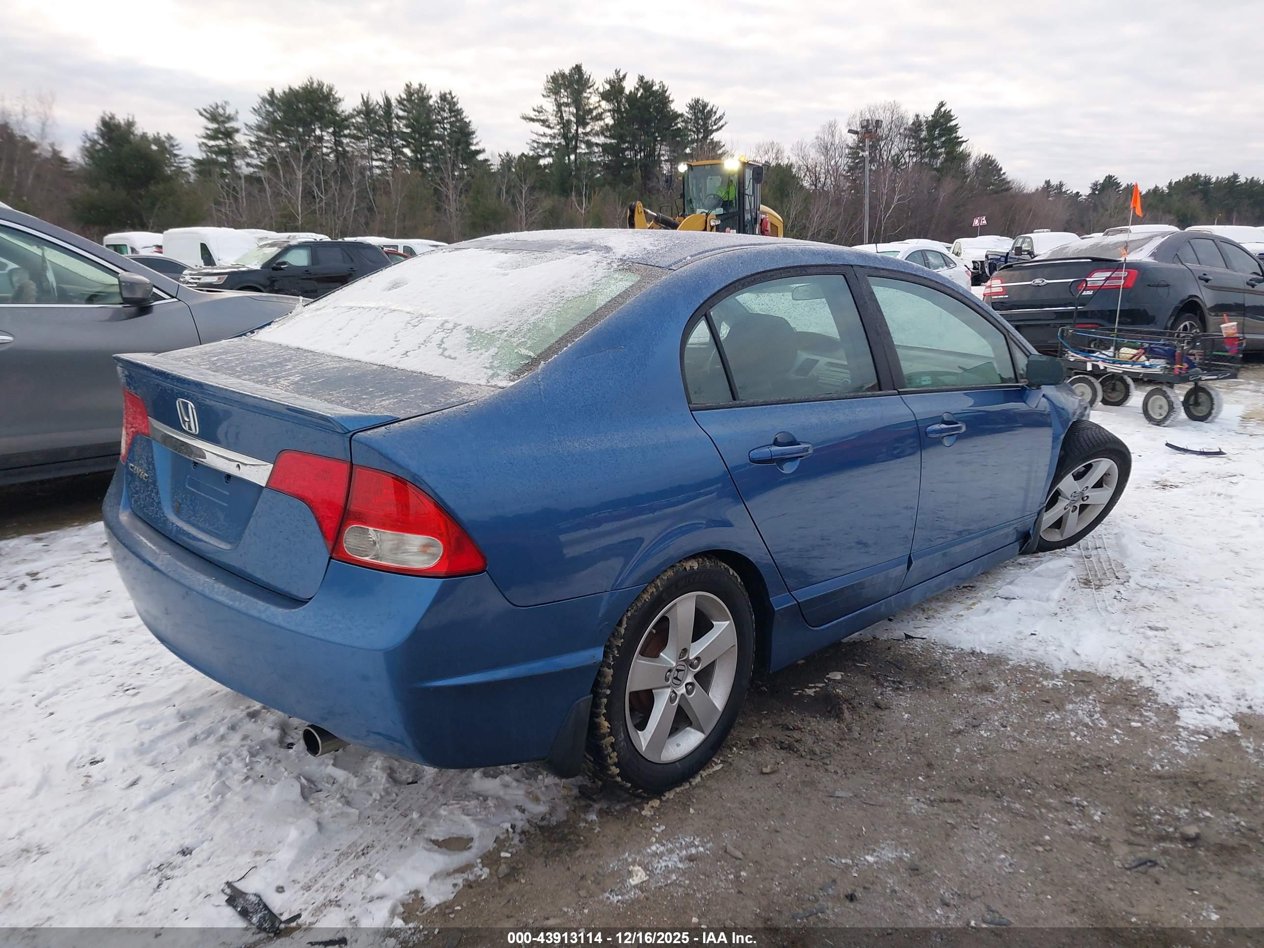HONDA CIVIC image 4