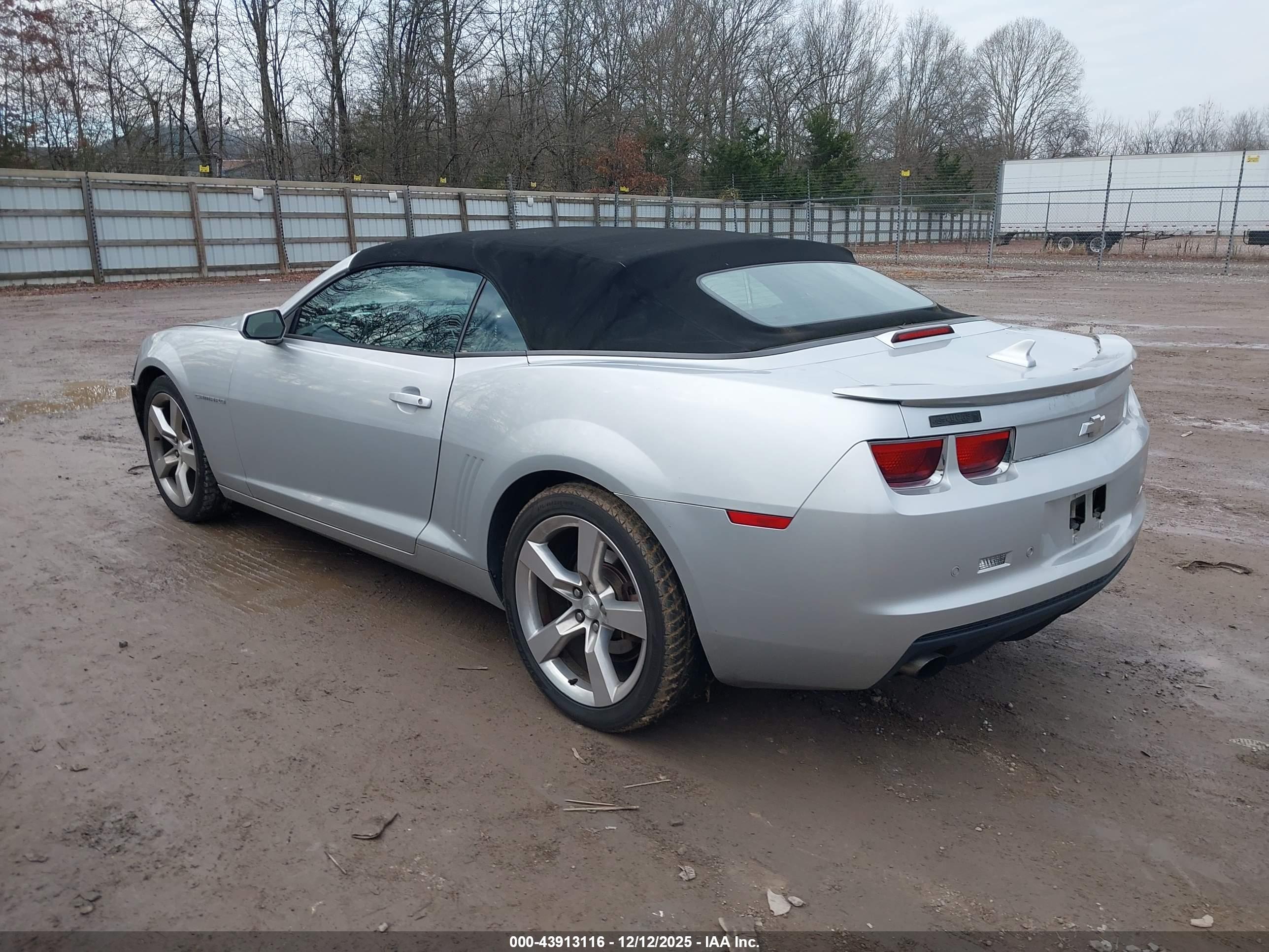 CHEVROLET CAMARO image 3
