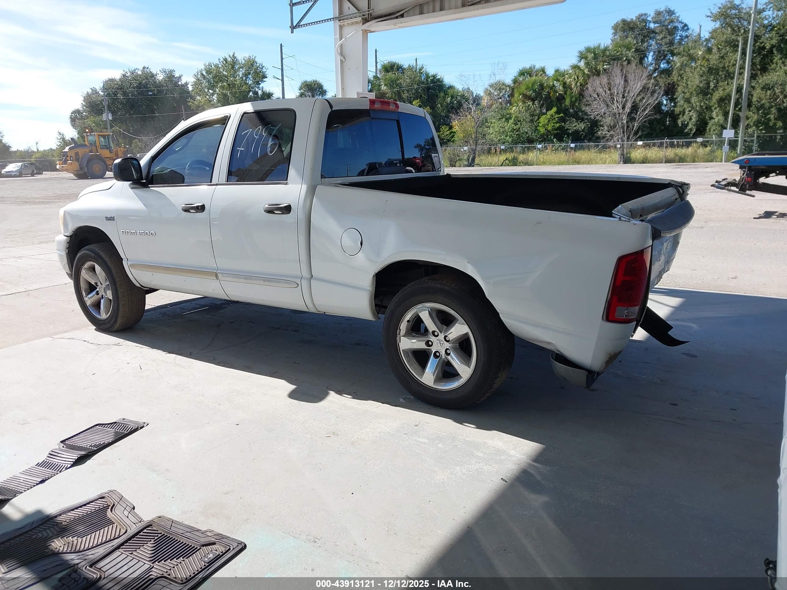 DODGE RAM image 3