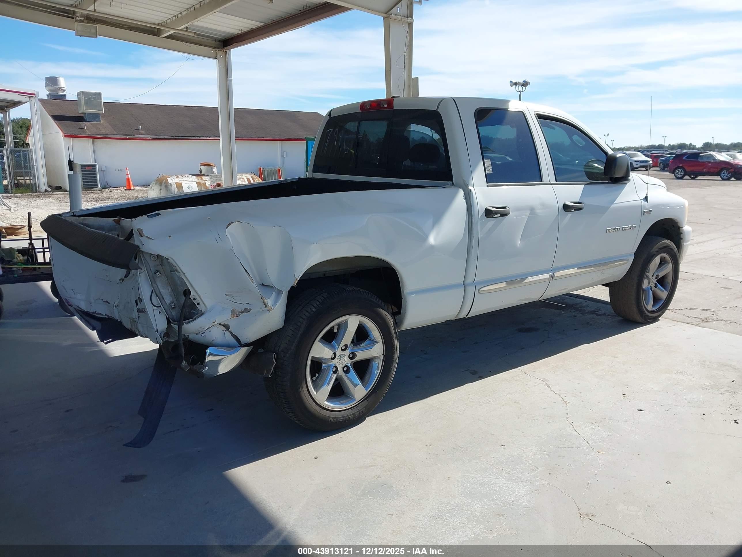 DODGE RAM image 4