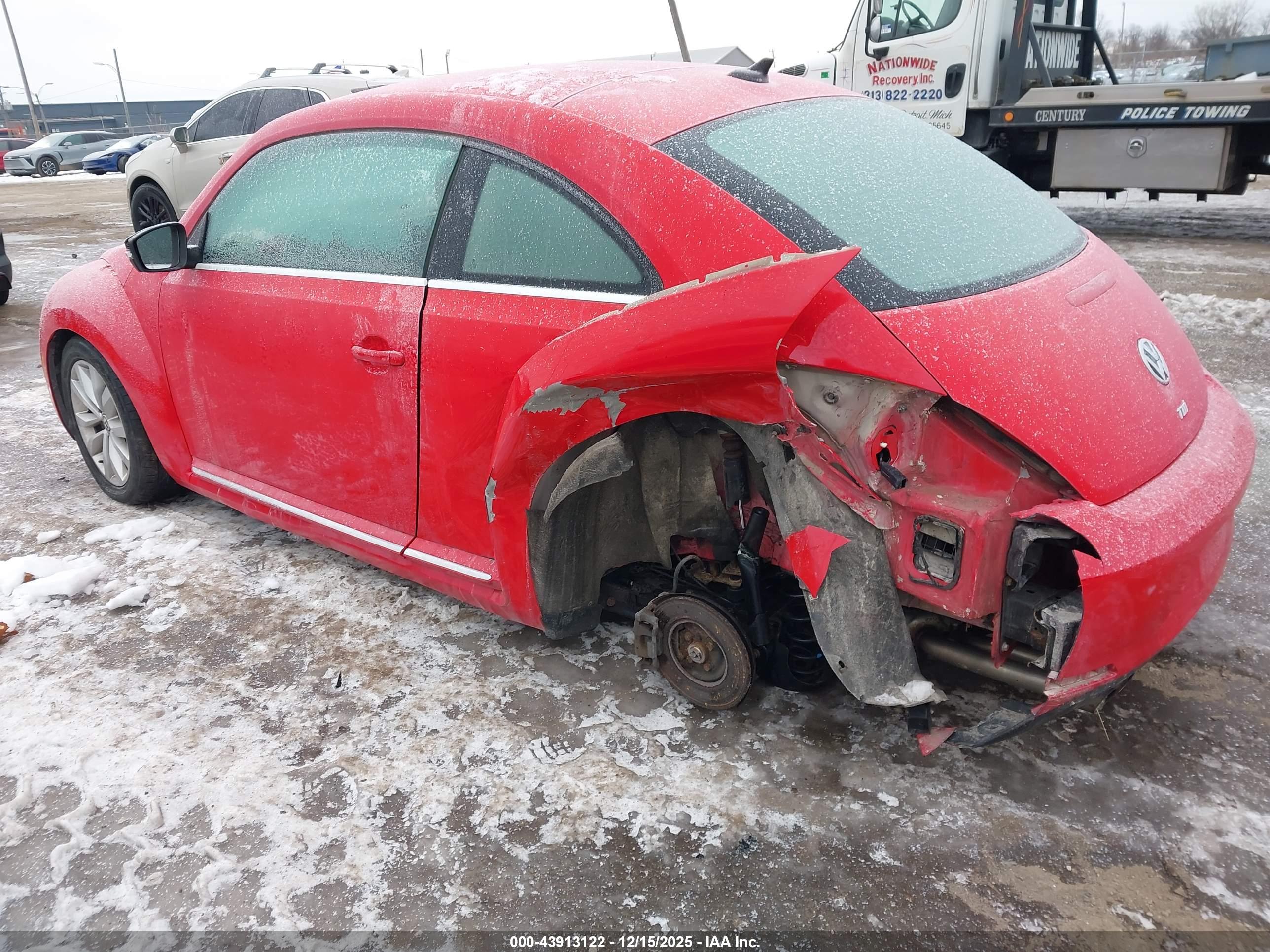 VOLKSWAGEN BEETLE image 3