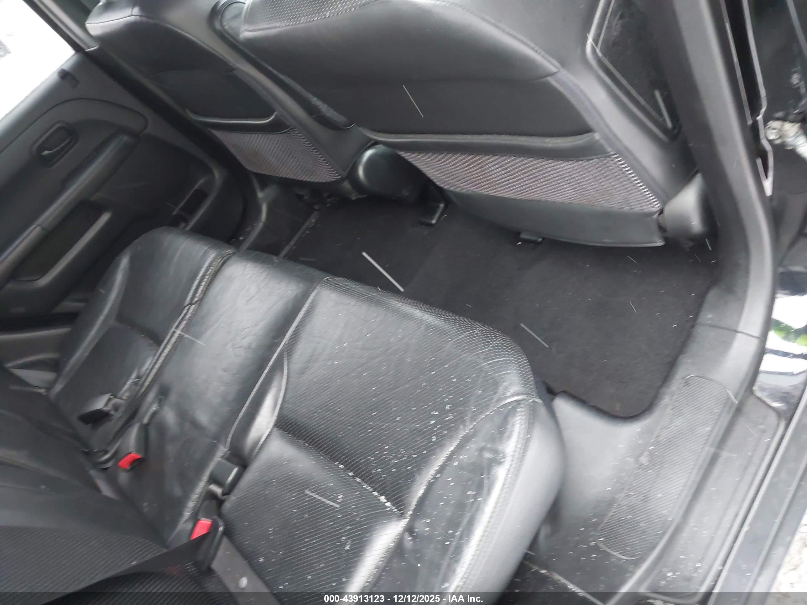 HONDA CR-V image 8