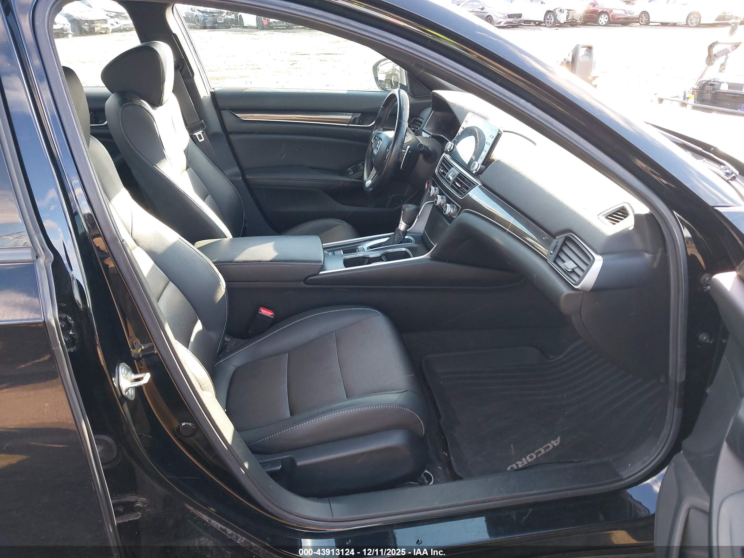 HONDA ACCORD image 5