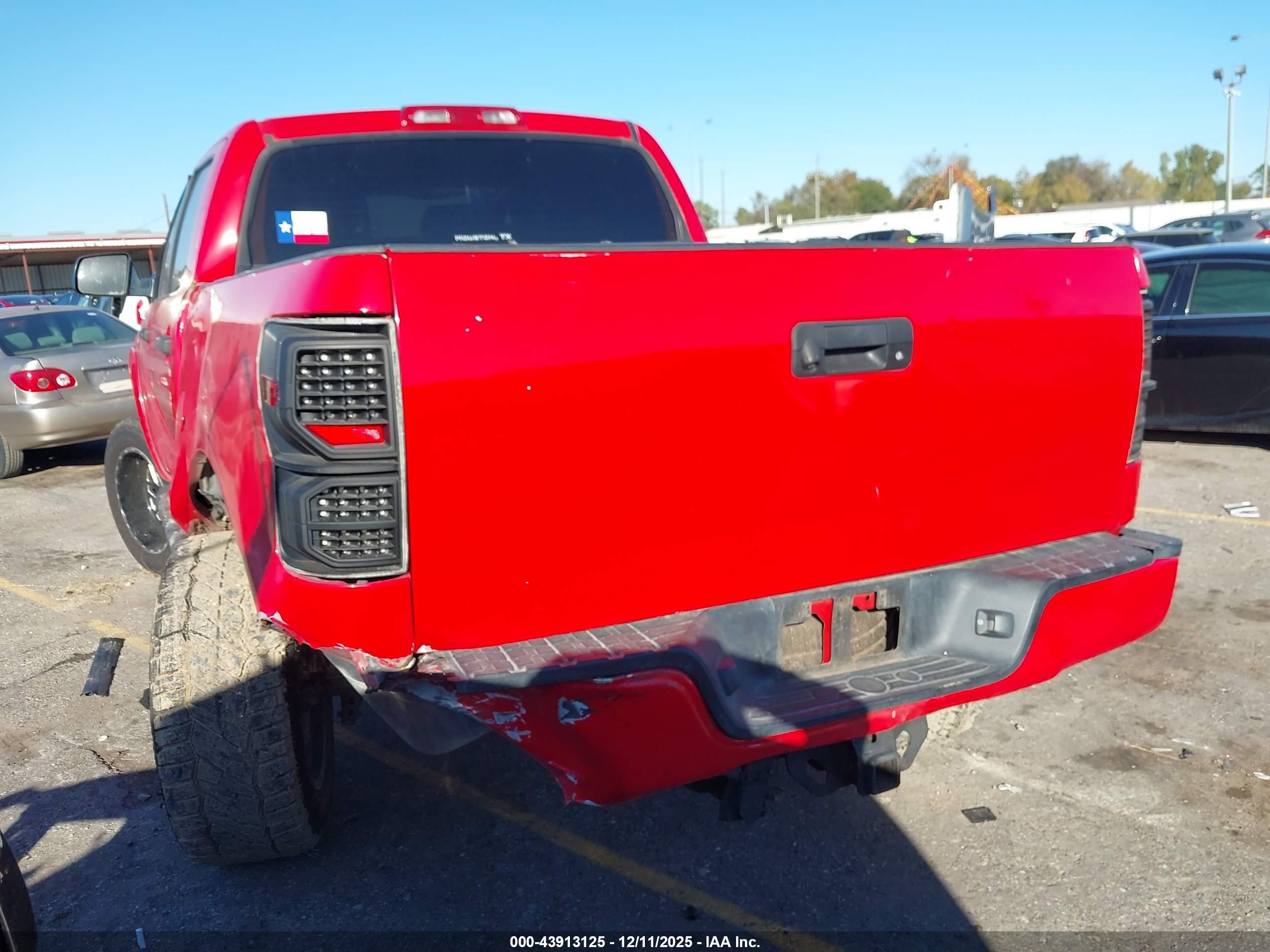 TOYOTA TUNDRA image 3