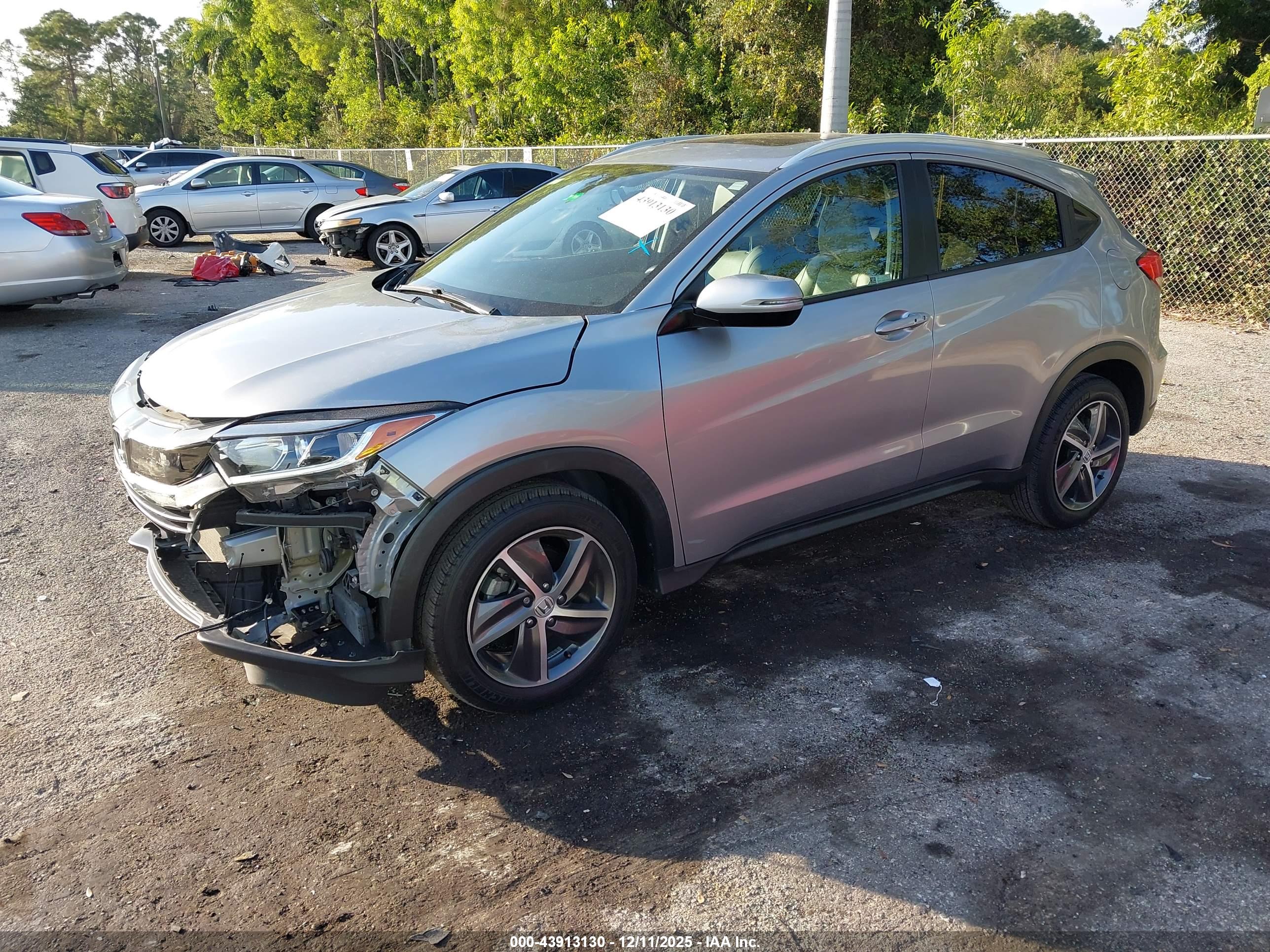 HONDA HR-V image 2