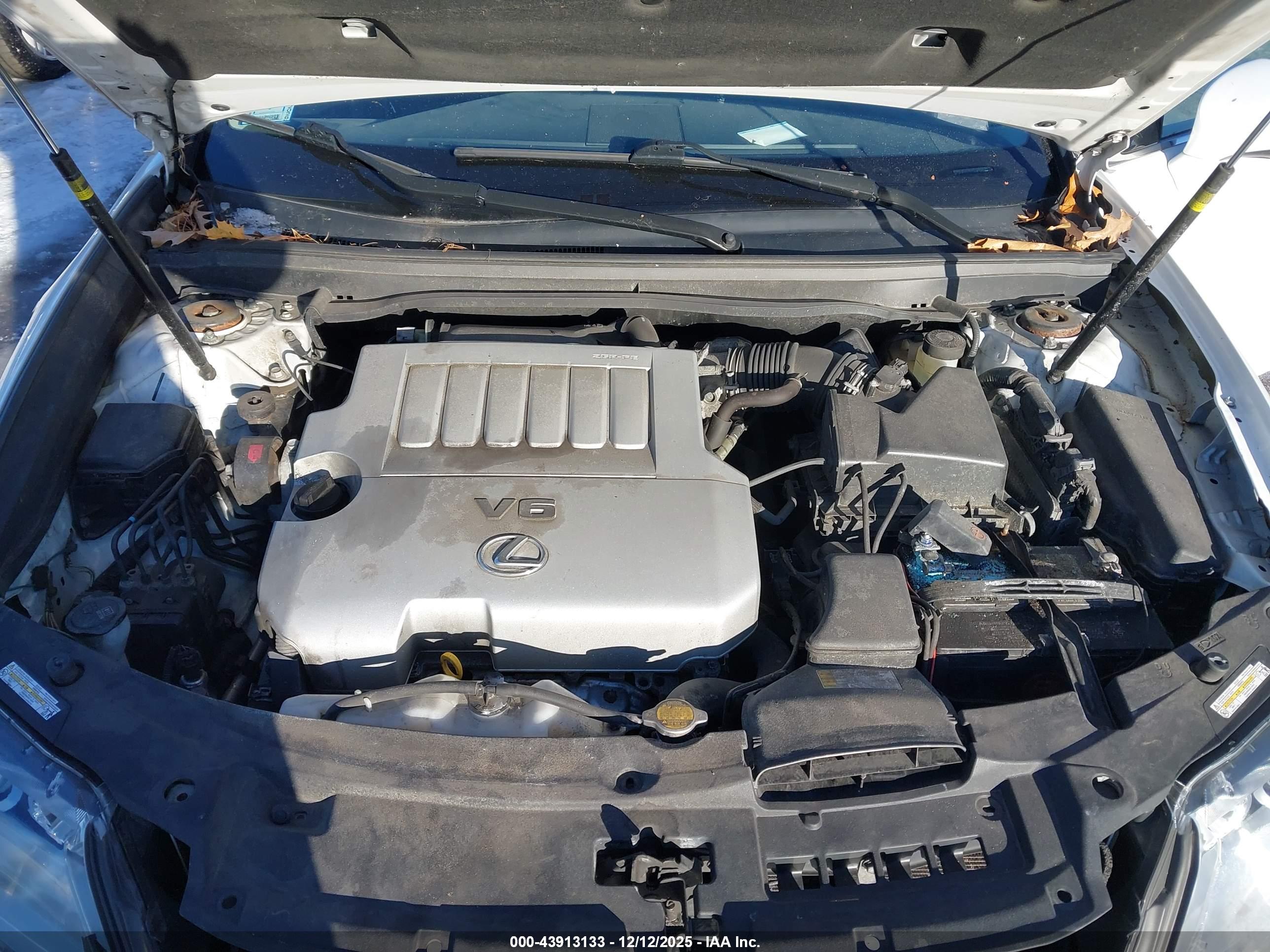 LEXUS ES image 10