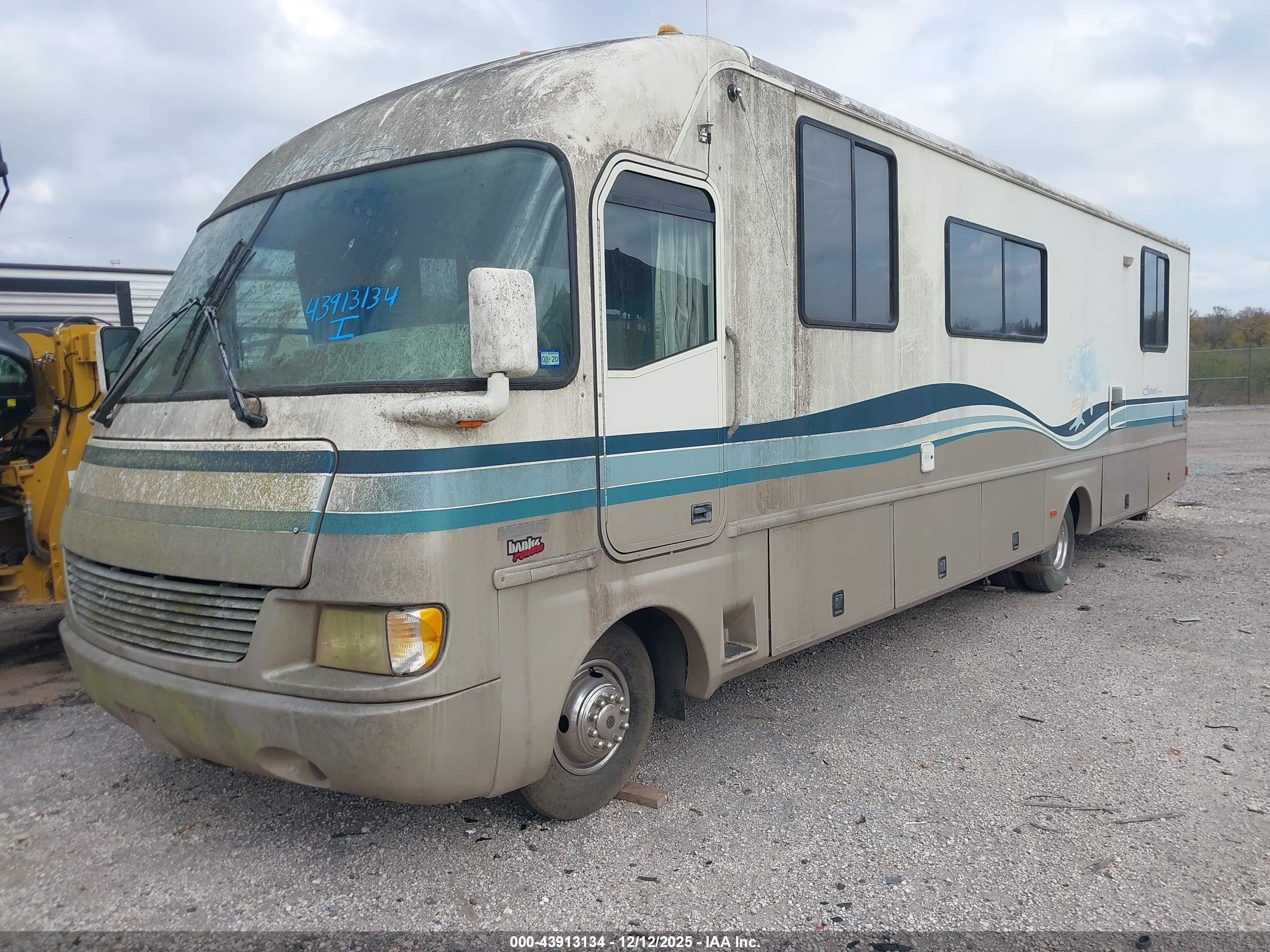 FORD F530 image 2