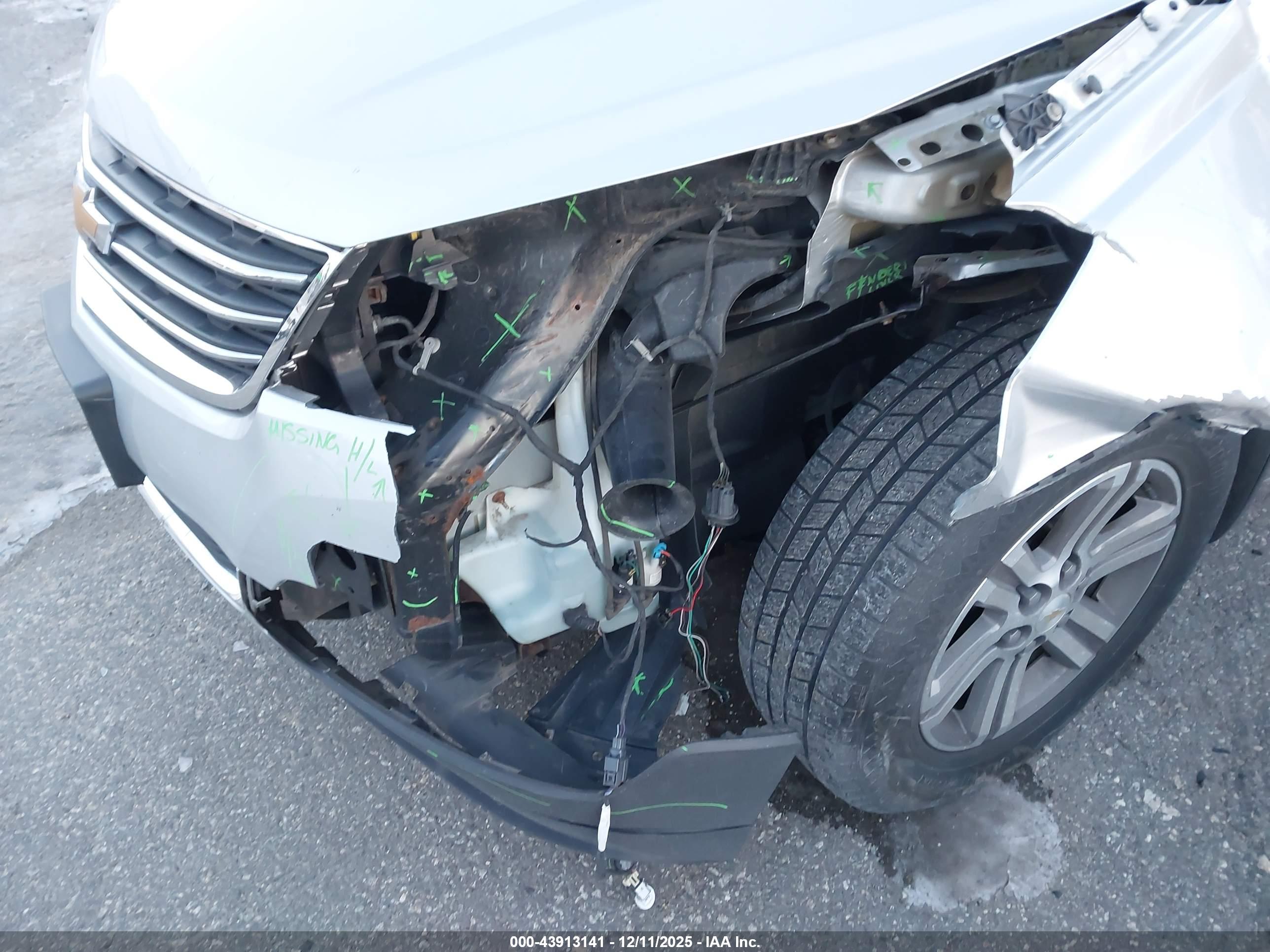 CHEVROLET TRAVERSE image 6