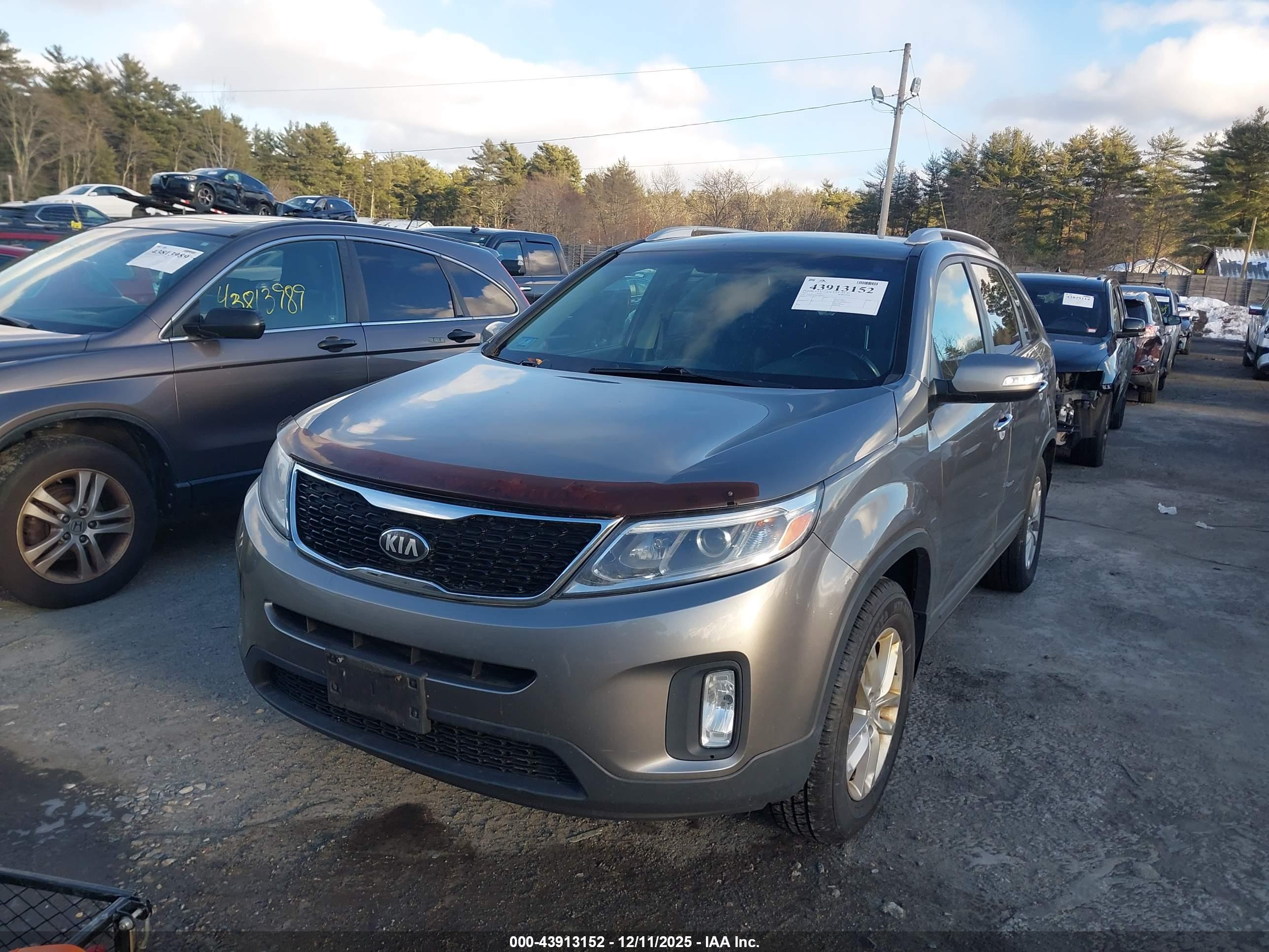 KIA SORENTO image 6