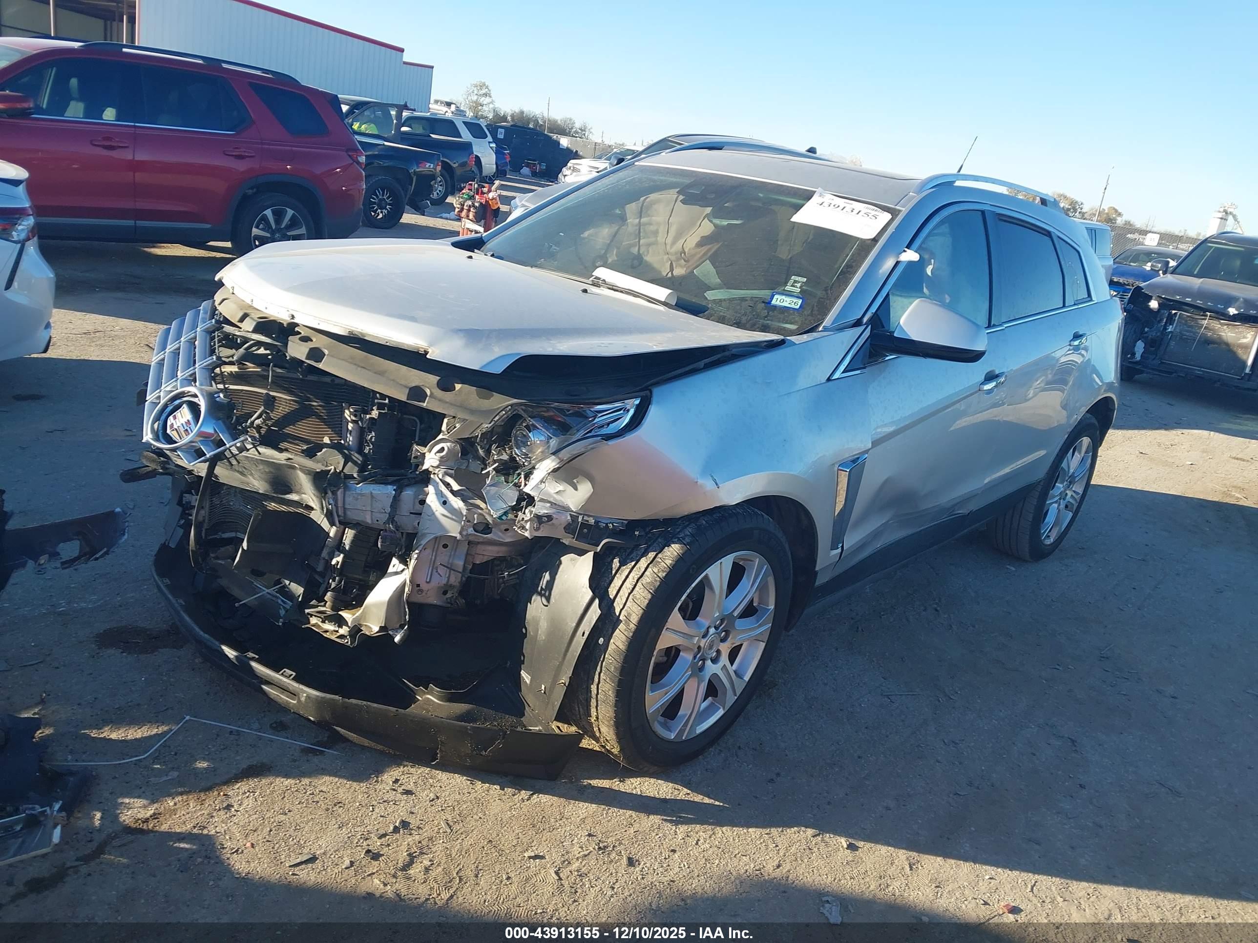 CADILLAC SRX image 2