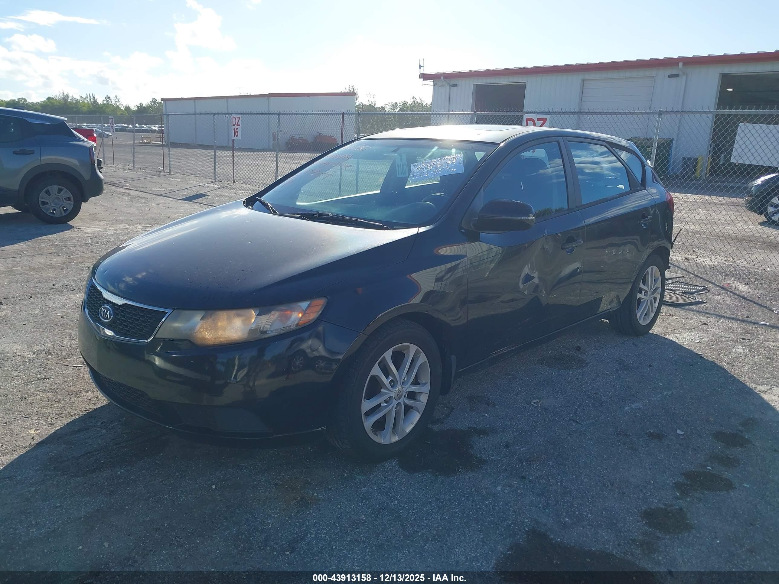 KIA FORTE image 2