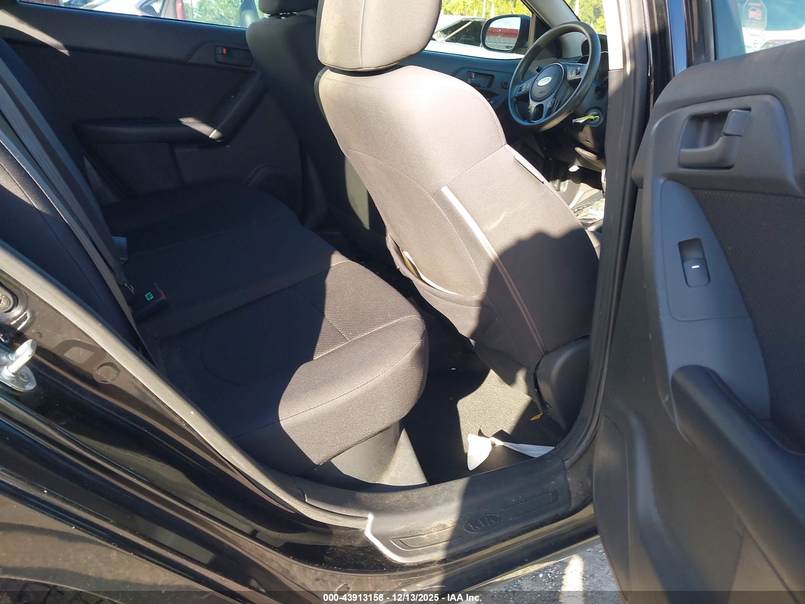 KIA FORTE image 8