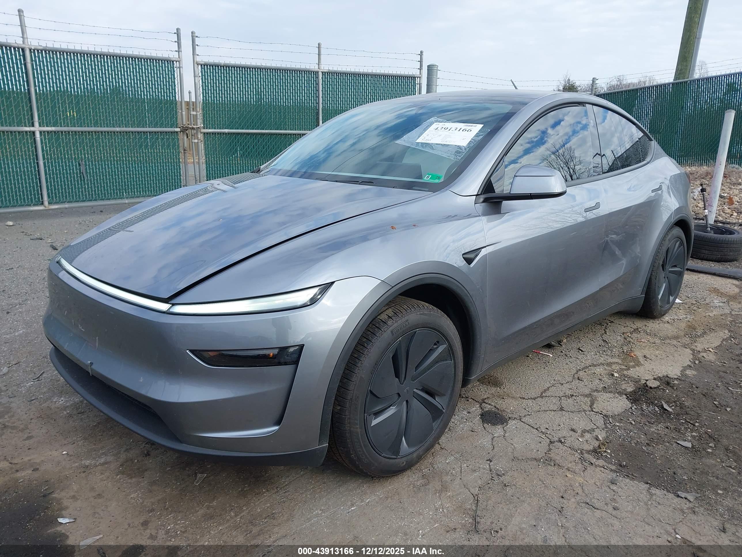 TESLA MODEL image 2