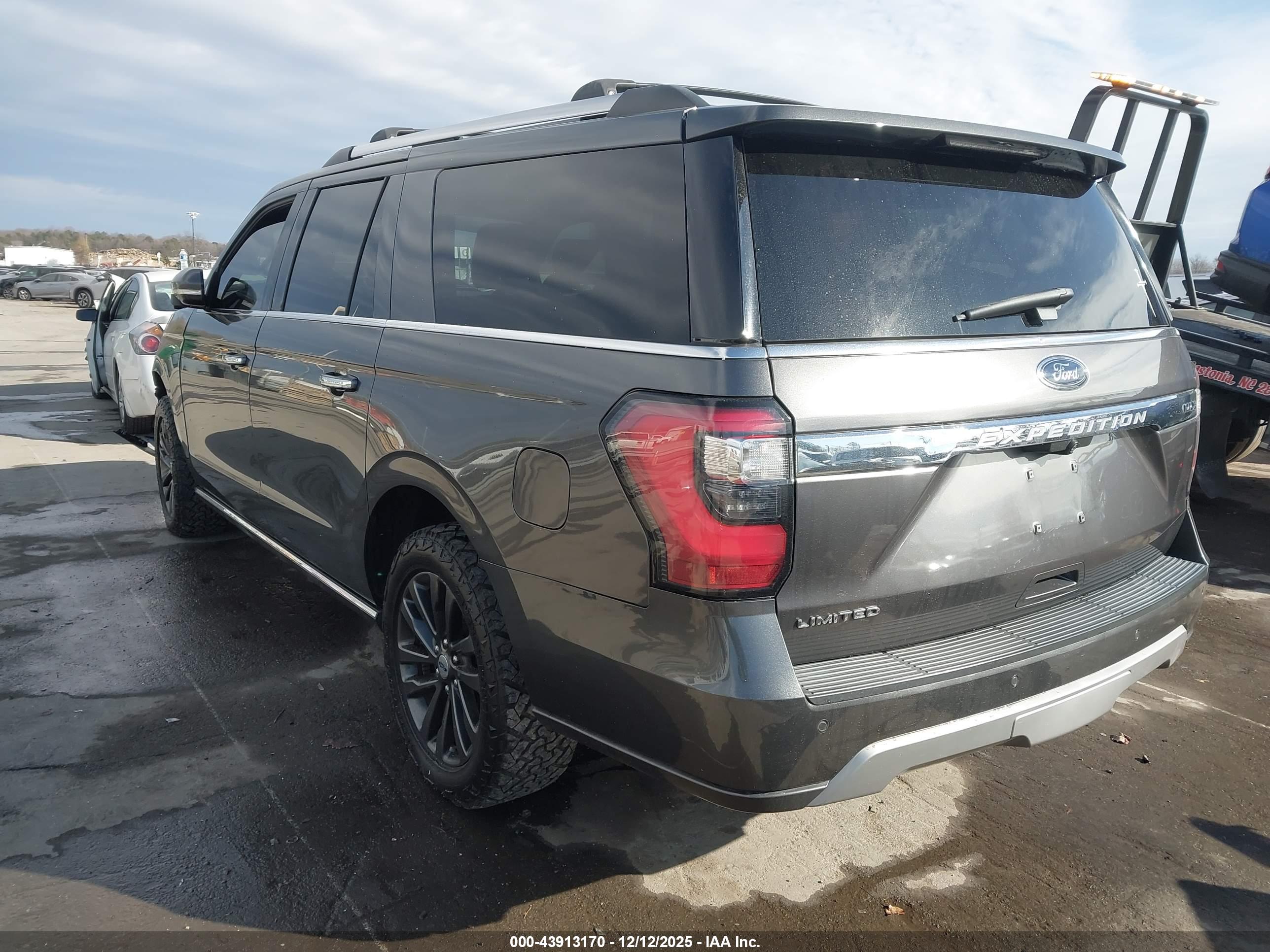 FORD EXPEDITION image 3